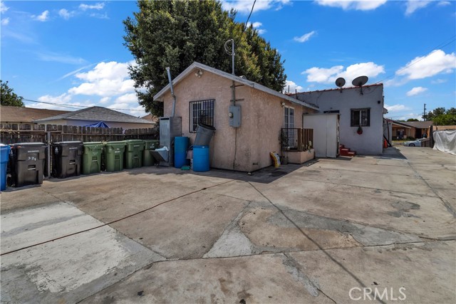 Los Angeles, California, 90061, United States, 3 Bedrooms Bedrooms, ,2 BathroomsBathrooms,Residential,For Sale,2048568