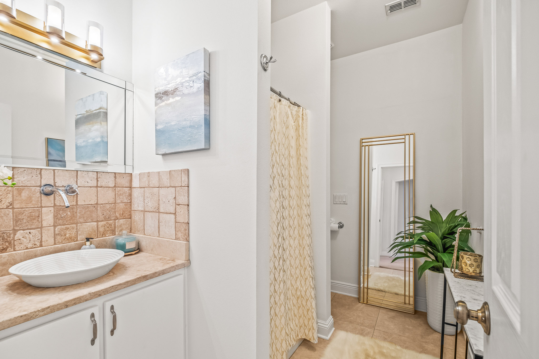 Pace, Florida, 32571, United States, 3 Bedrooms Bedrooms, ,4 BathroomsBathrooms,Residential,For Sale,1878434