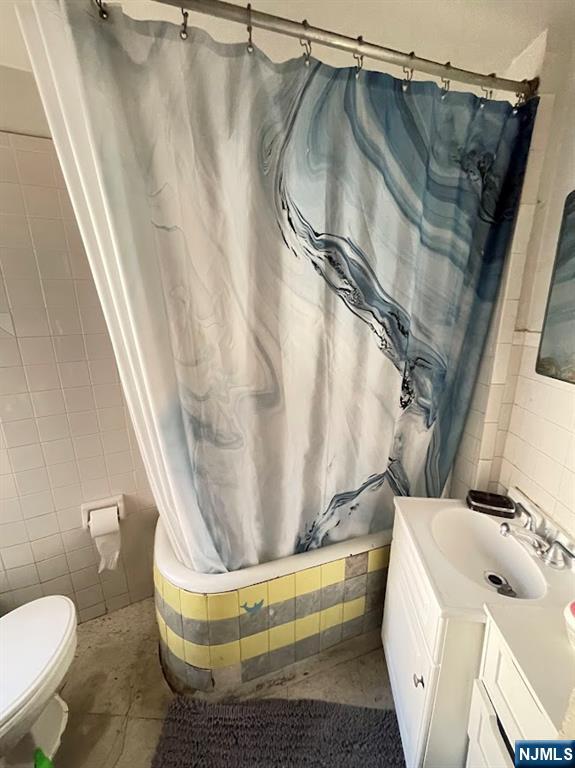 Newark, New Jersey, 07105, United States, 7 Bedrooms Bedrooms, ,4 BathroomsBathrooms,Residential,For Sale,1984618