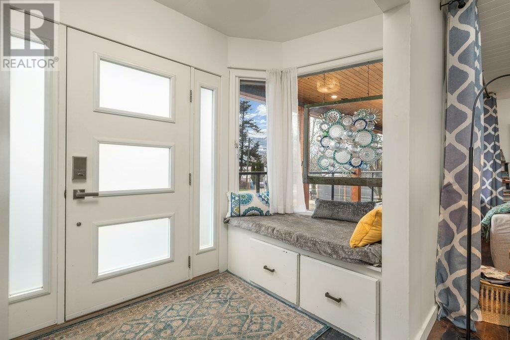 VERNON, British Columbia, V1H 1J9, CA, 6 Bedrooms Bedrooms, ,3 BathroomsBathrooms,Residential,For Sale,1858215