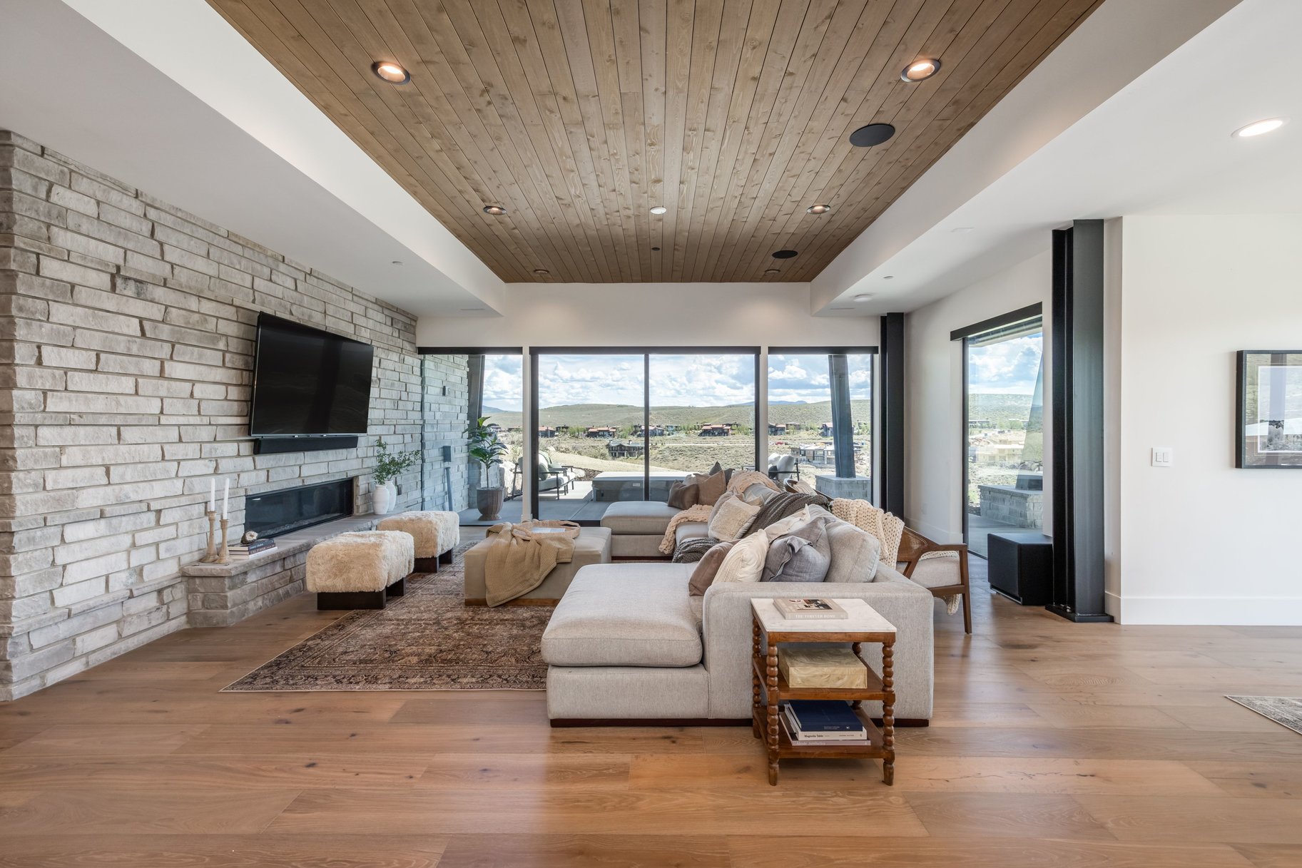  Stunning Promontory Residence Directly Across from The Beach Club - 物件實景