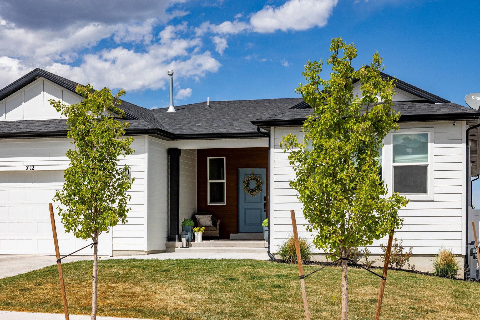  Spacious rambler with ADU. Open design and backyard made for living. - 物件實景