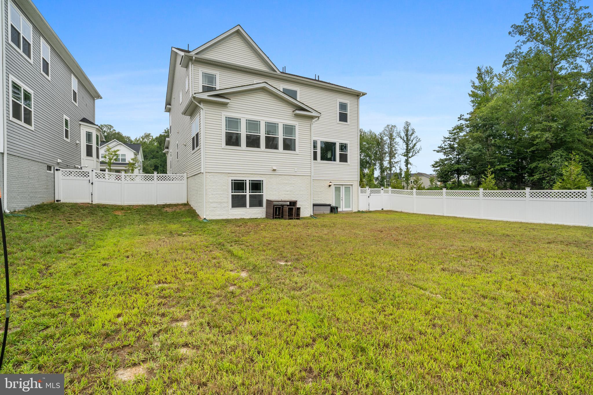 White Plains, Maryland, 20695, United States, 5 Bedrooms Bedrooms, ,5 BathroomsBathrooms,Residential,For Sale,1921773