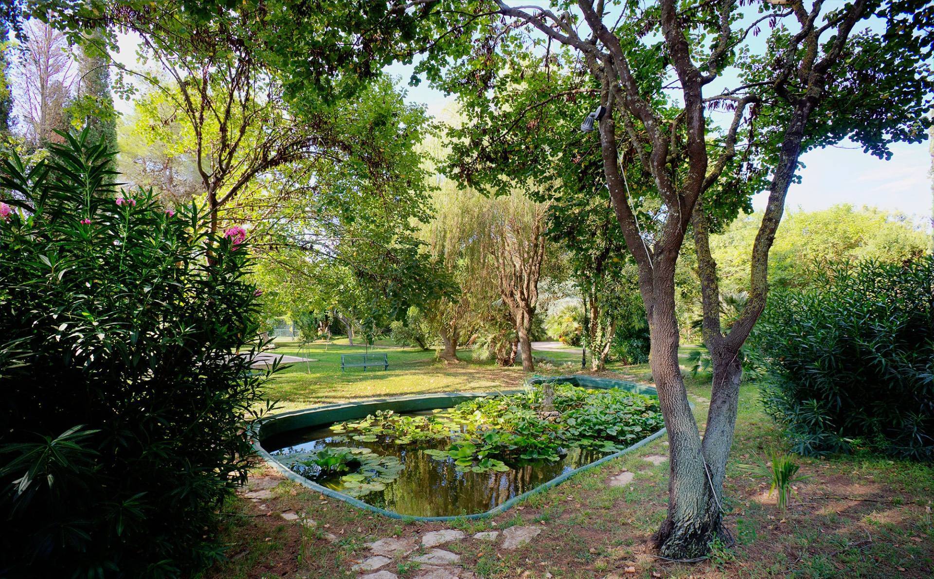 Lecce, Lecce, 73100, IT, 10 Bedrooms Bedrooms, ,10 BathroomsBathrooms,Residential,For Sale,1991439