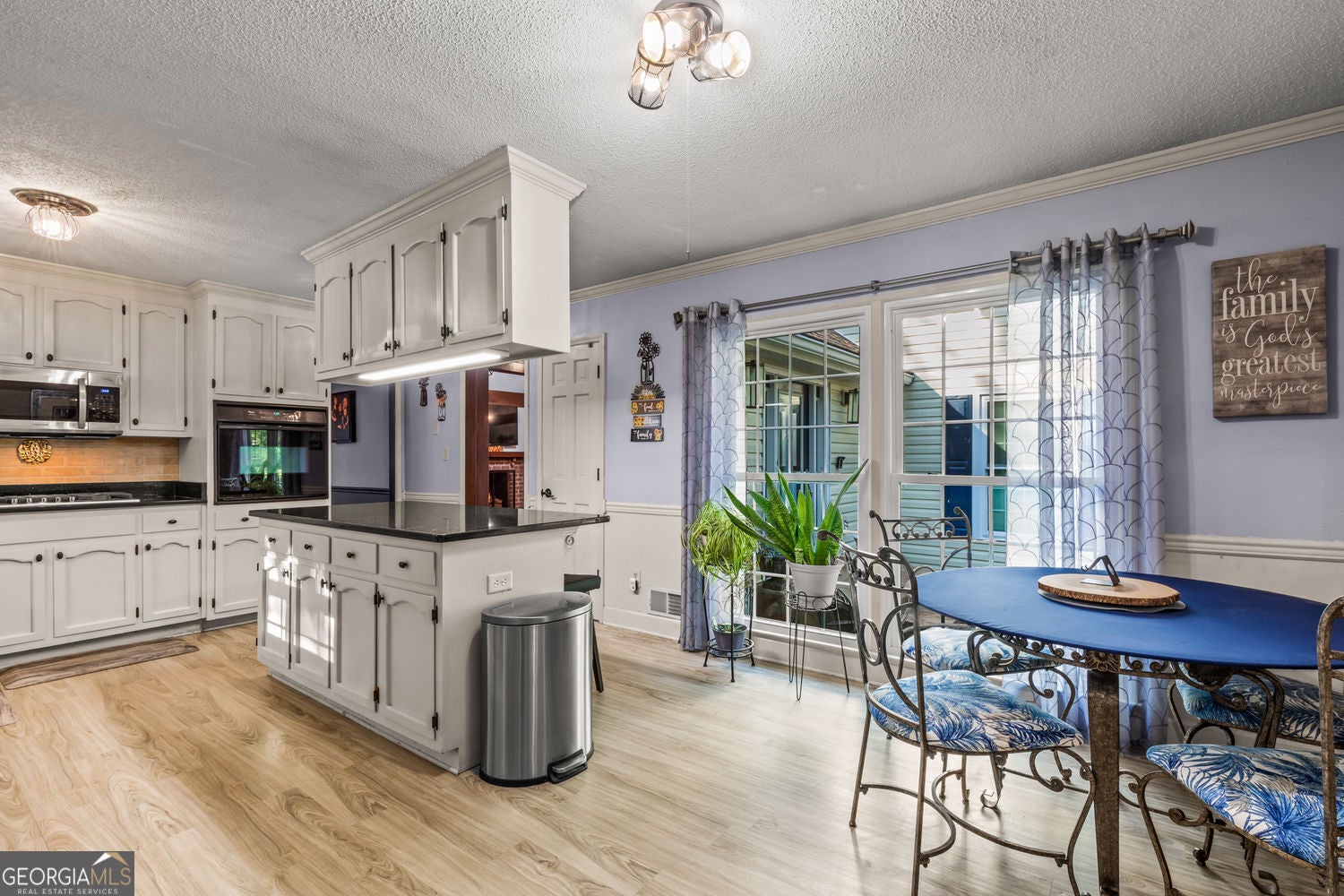 Fayetteville, Georgia, 30215, United States, 5 Bedrooms Bedrooms, ,3 BathroomsBathrooms,Residential,For Sale,1908173