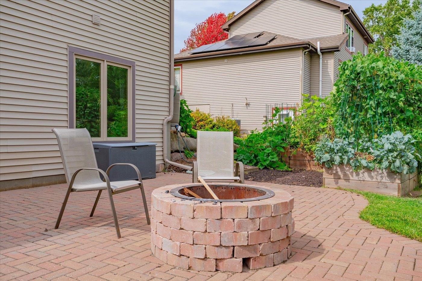 Fitchburg, Wisconsin, 53711, United States, 4 Bedrooms Bedrooms, ,4 BathroomsBathrooms,Residential,For Sale,1977409