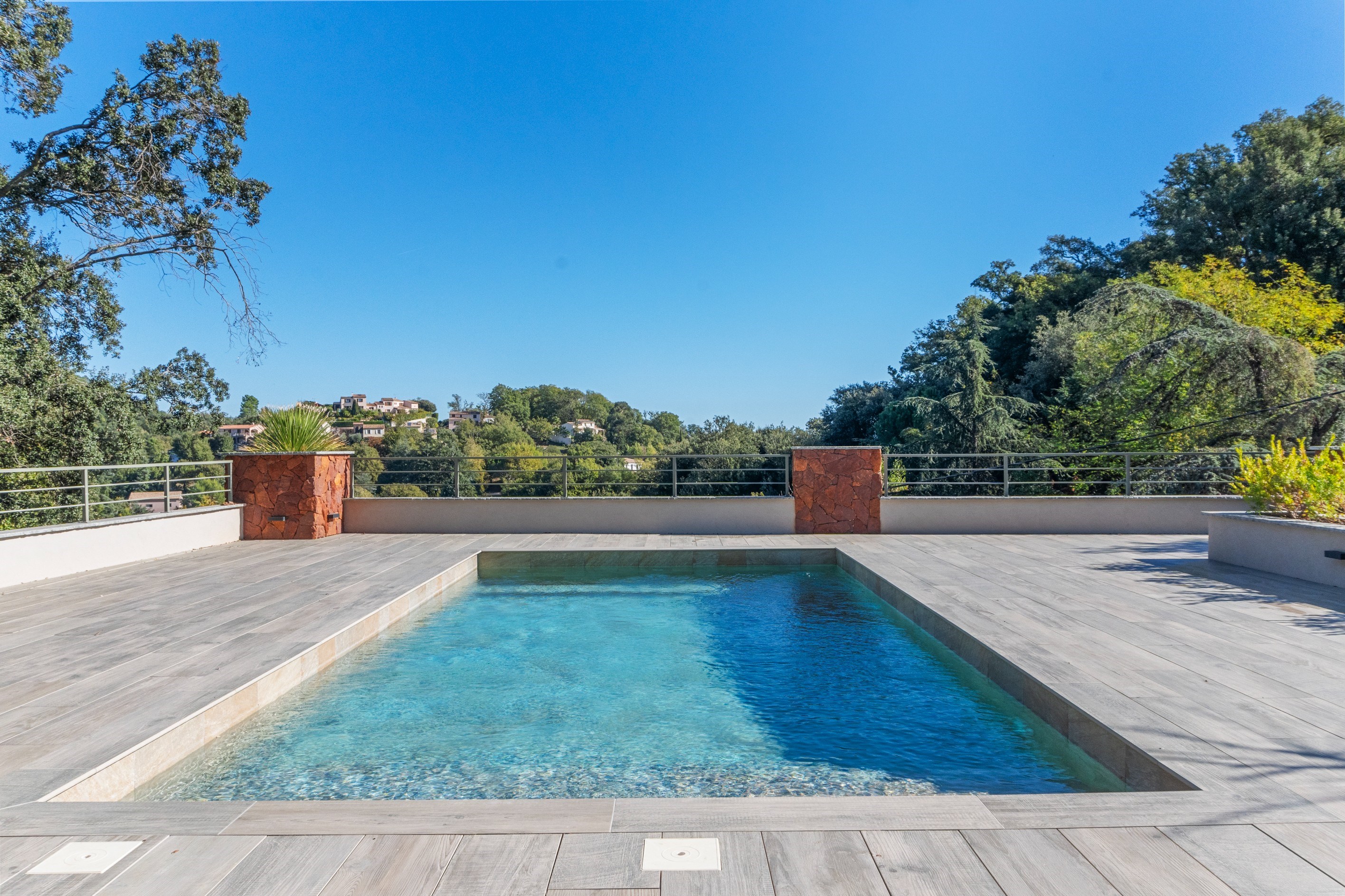  New luxury apartment with terrace and sea glimpse near Mandelieu, French Riviera - 物件實景