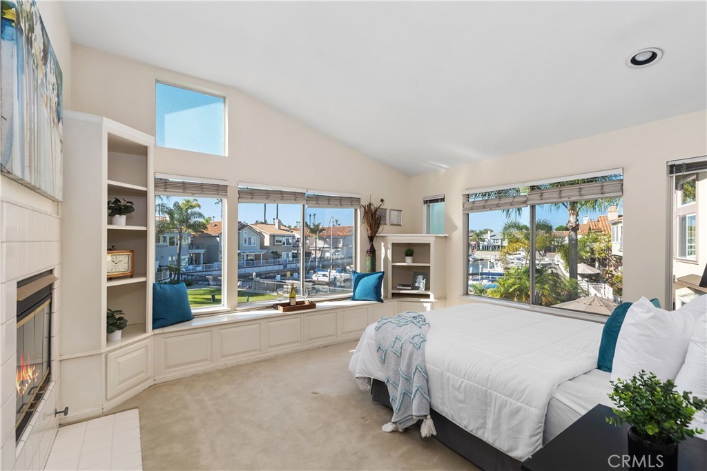 Long Beach, California, 90803, United States, 3 Bedrooms Bedrooms, ,3 BathroomsBathrooms,Residential,For Sale,1989113