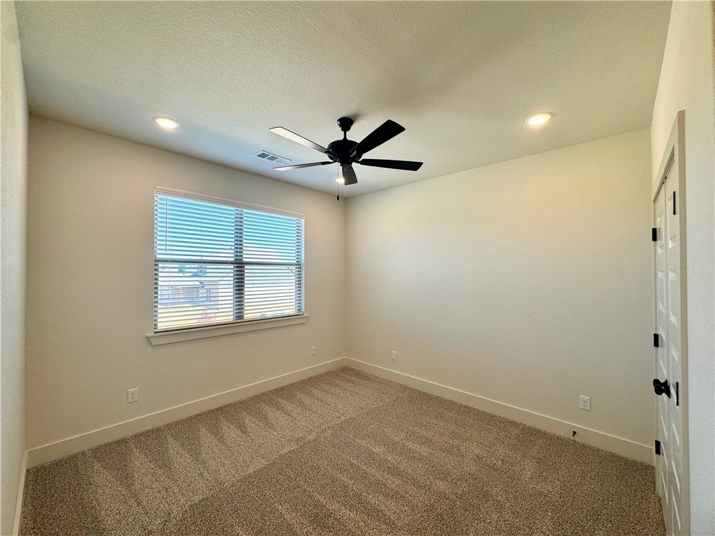 Rogers, Arkansas, 72758, United States, 5 Bedrooms Bedrooms, ,3 BathroomsBathrooms,Residential,For Sale,2002249