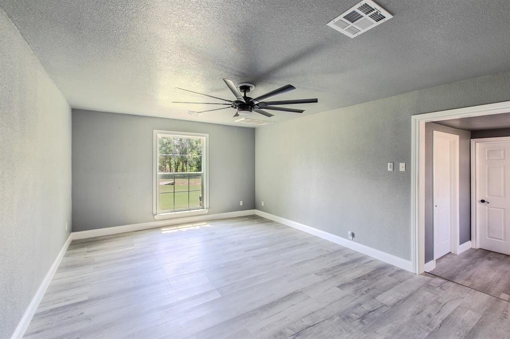 Woodway, Texas, 76712, United States, 4 Bedrooms Bedrooms, ,3 BathroomsBathrooms,Residential,For Sale,1981291