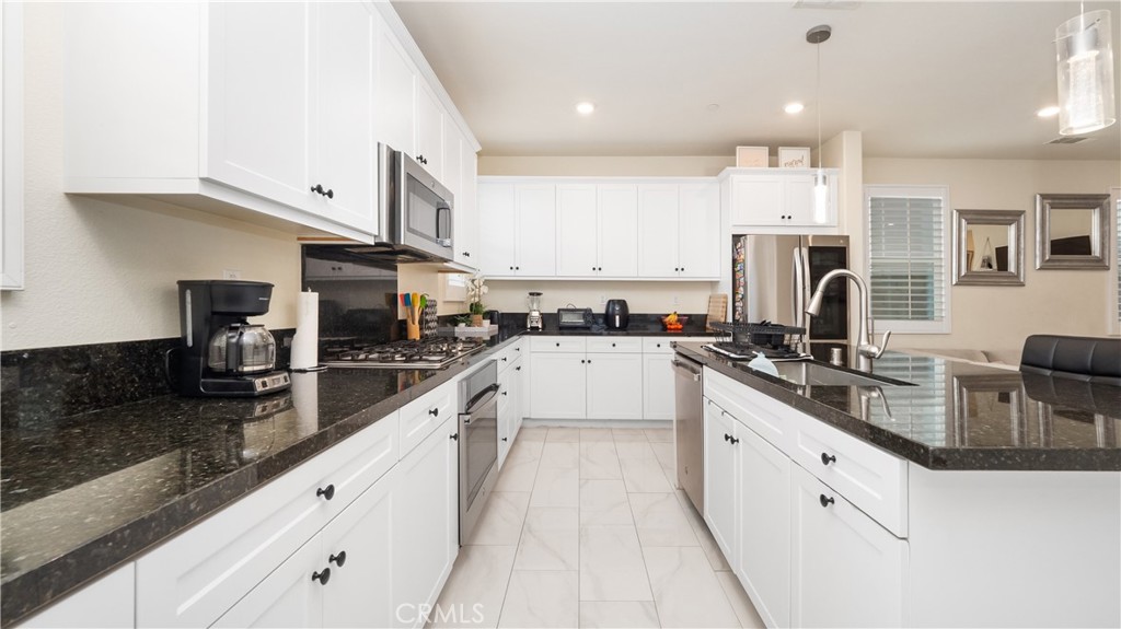 Fontana, California, 92336, United States, 3 Bedrooms Bedrooms, ,3 BathroomsBathrooms,Residential,For Sale,1975846