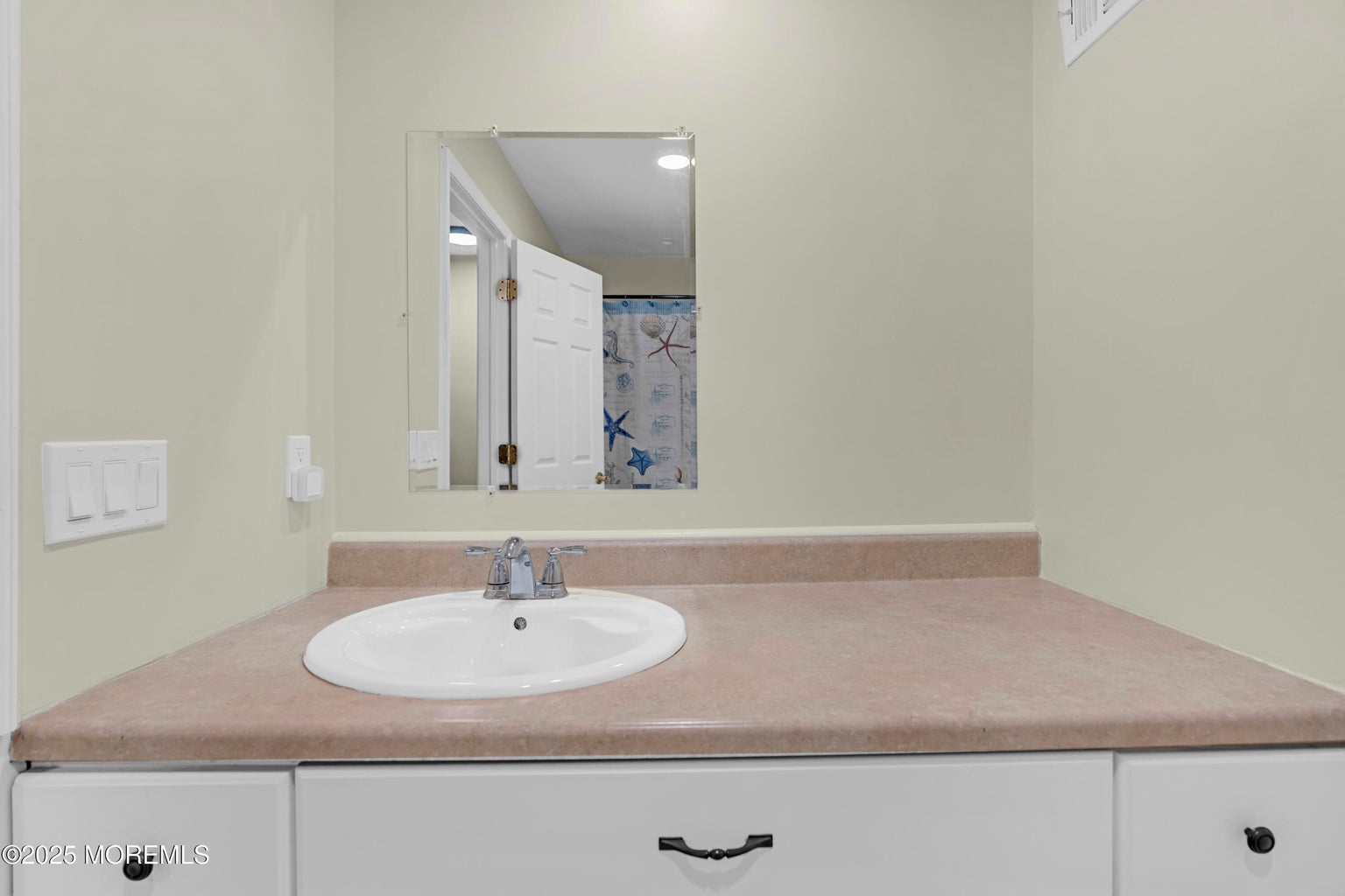 Brick, New Jersey, 08724, United States, 3 Bedrooms Bedrooms, ,2 BathroomsBathrooms,Residential,For Sale,1927707