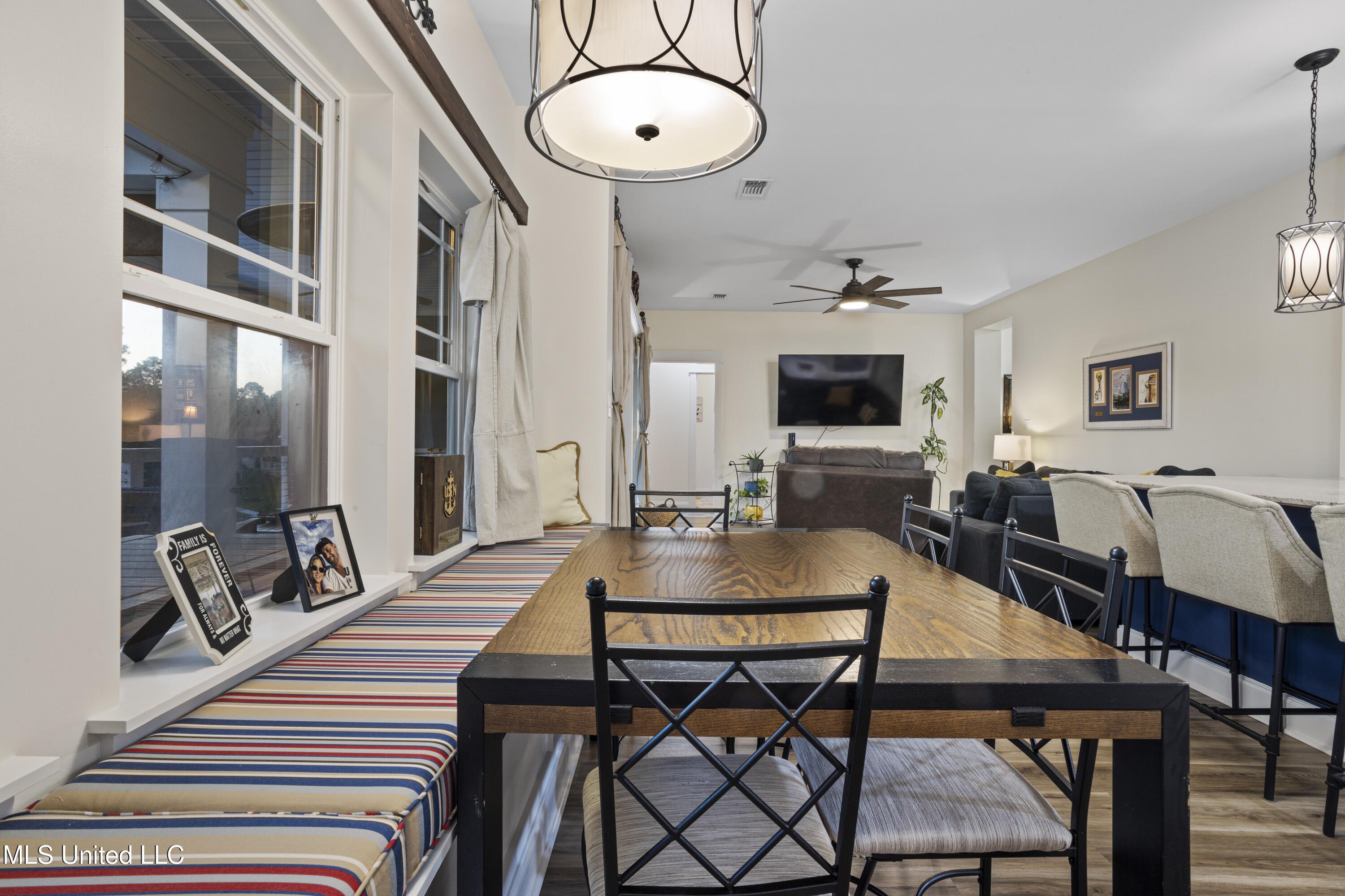 Biloxi, Mississippi, 39532, United States, 3 Bedrooms Bedrooms, ,2 BathroomsBathrooms,Residential,For Sale,1977192