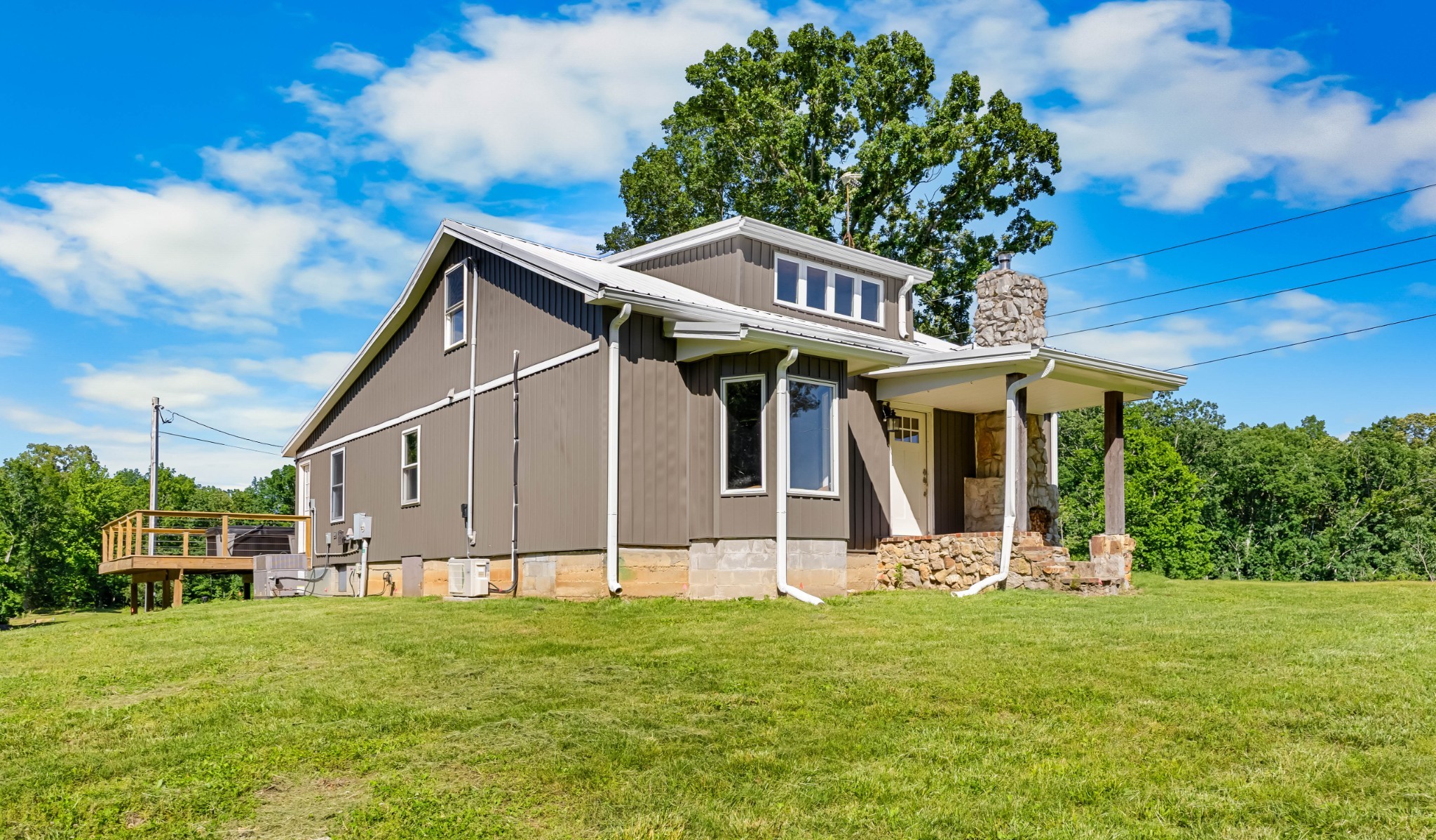 Dover, Tennessee, 37058, United States, 2 Bedrooms Bedrooms, ,2 BathroomsBathrooms,Residential,For Sale,2007547