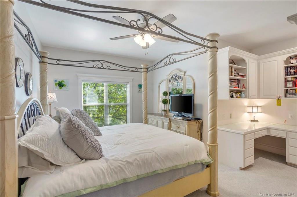 Lake Charles, Louisiana, 70605, United States, 5 Bedrooms Bedrooms, ,4 BathroomsBathrooms,Residential,For Sale,1977188