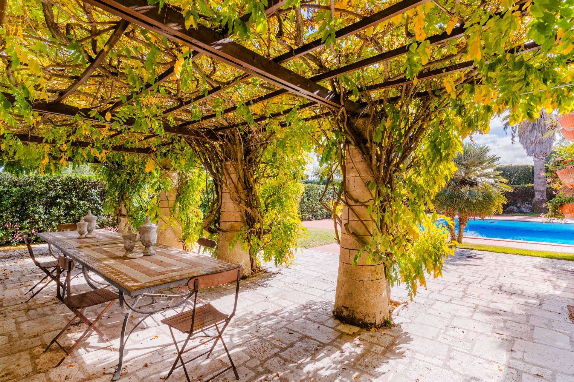 Gioia del Colle, Bari, 70023, IT, 6 Bedrooms Bedrooms, ,9 BathroomsBathrooms,Residential,For Sale,1991978