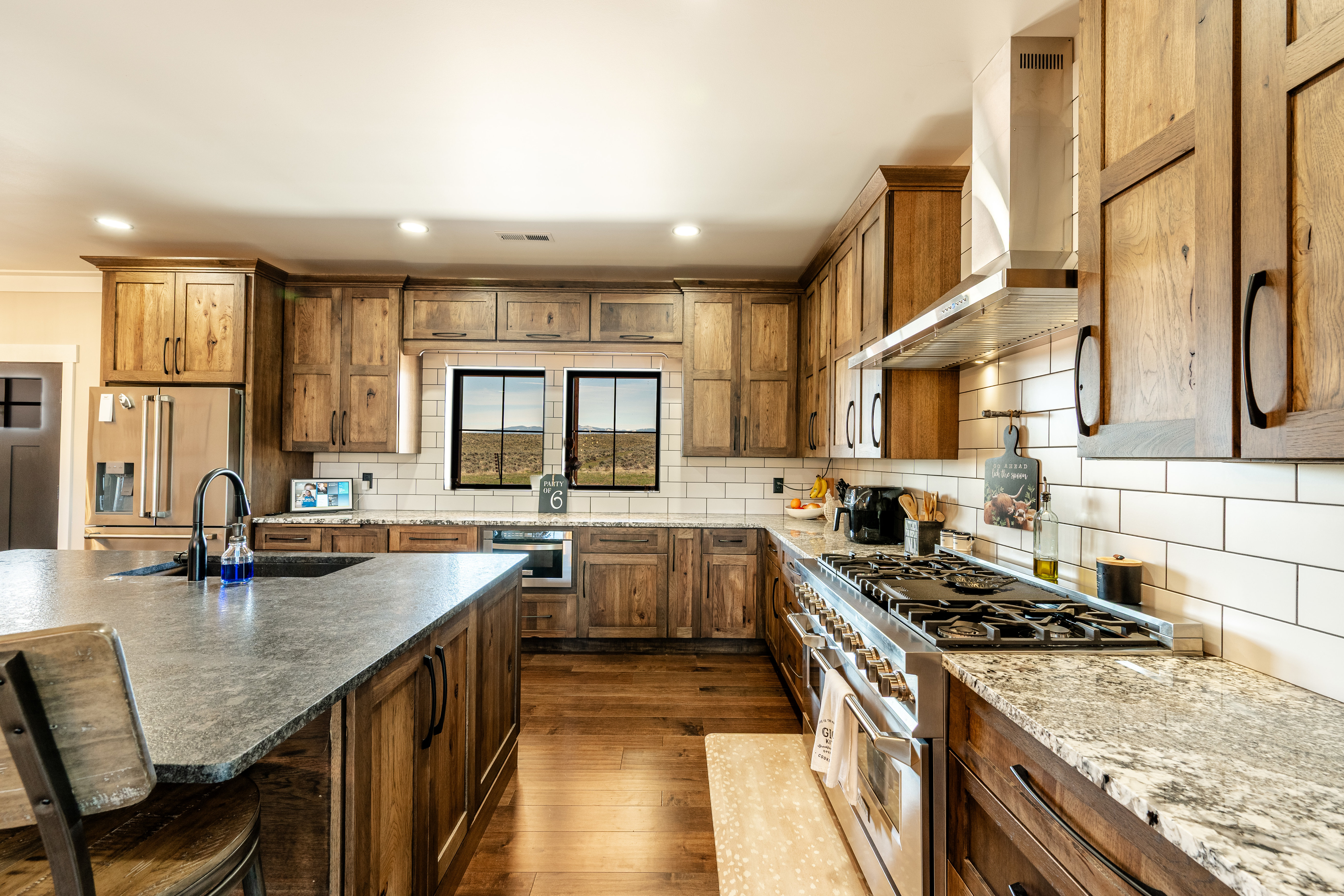 Ranchester, Wyoming, 82839, United States, 5 Bedrooms Bedrooms, ,4 BathroomsBathrooms,Residential,For Sale,1801267