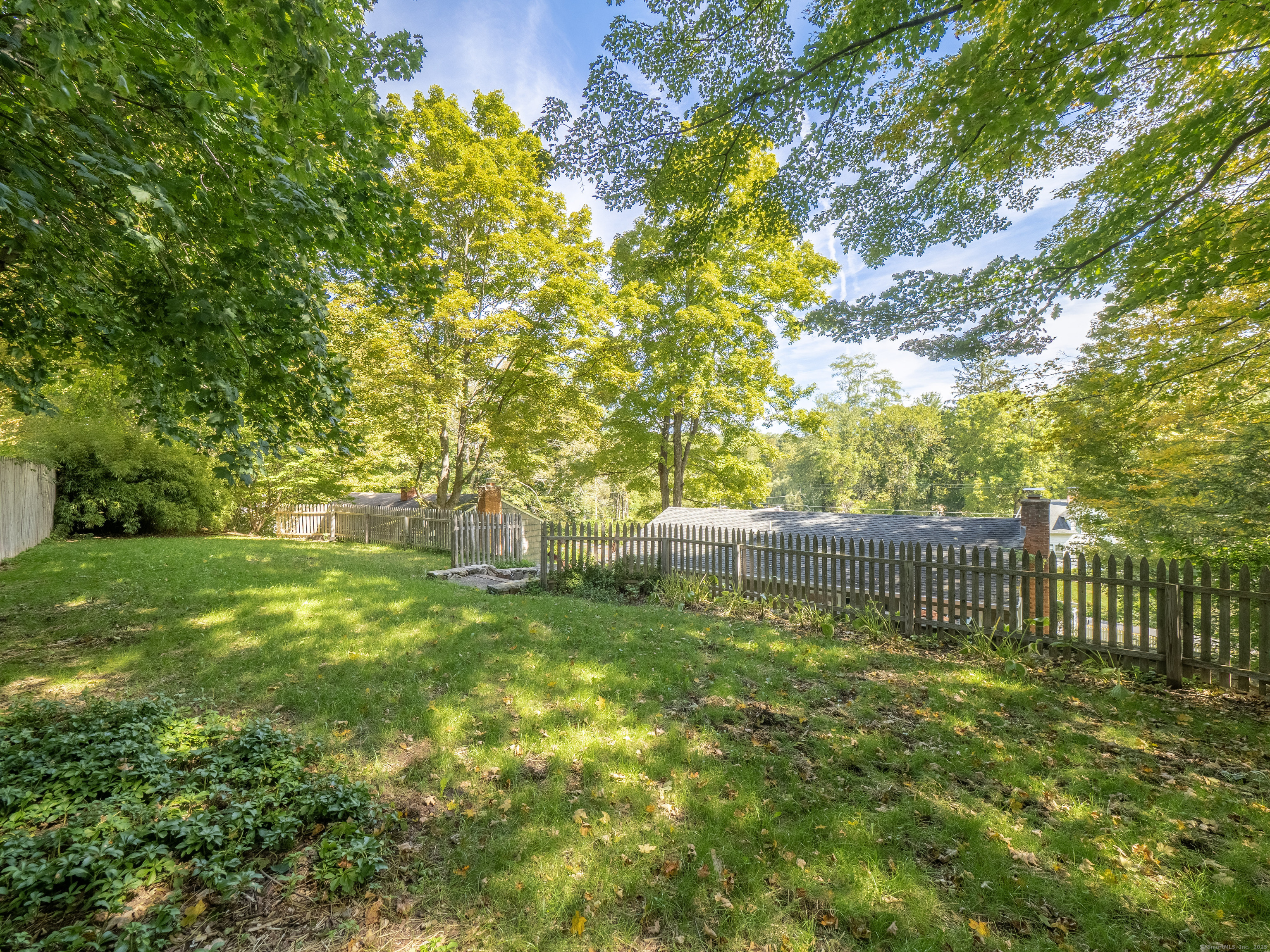 Ridgefield, Connecticut, 06877, United States, 3 Bedrooms Bedrooms, ,3 BathroomsBathrooms,Residential,For Sale,1950980