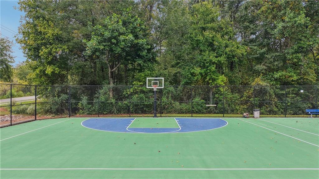 Alpharetta, Georgia, 30004, United States, 4 Bedrooms Bedrooms, ,3 BathroomsBathrooms,Residential,For Sale,1978370