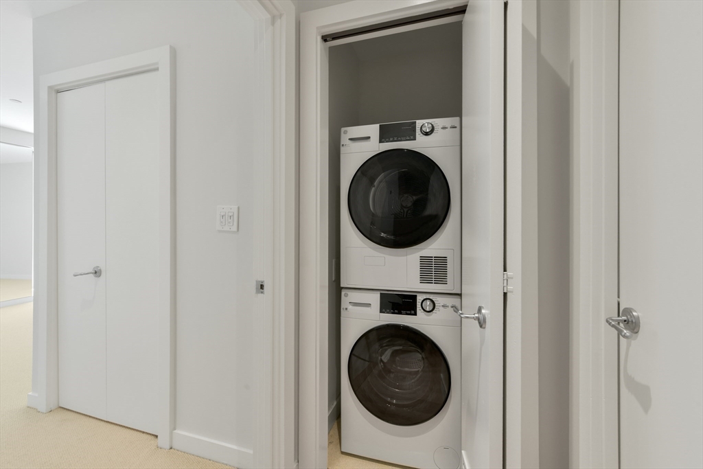 Boston, Massachusetts, 02110, United States, 1 Bedroom Bedrooms, ,1 BathroomBathrooms,Residential,For Sale,1924079