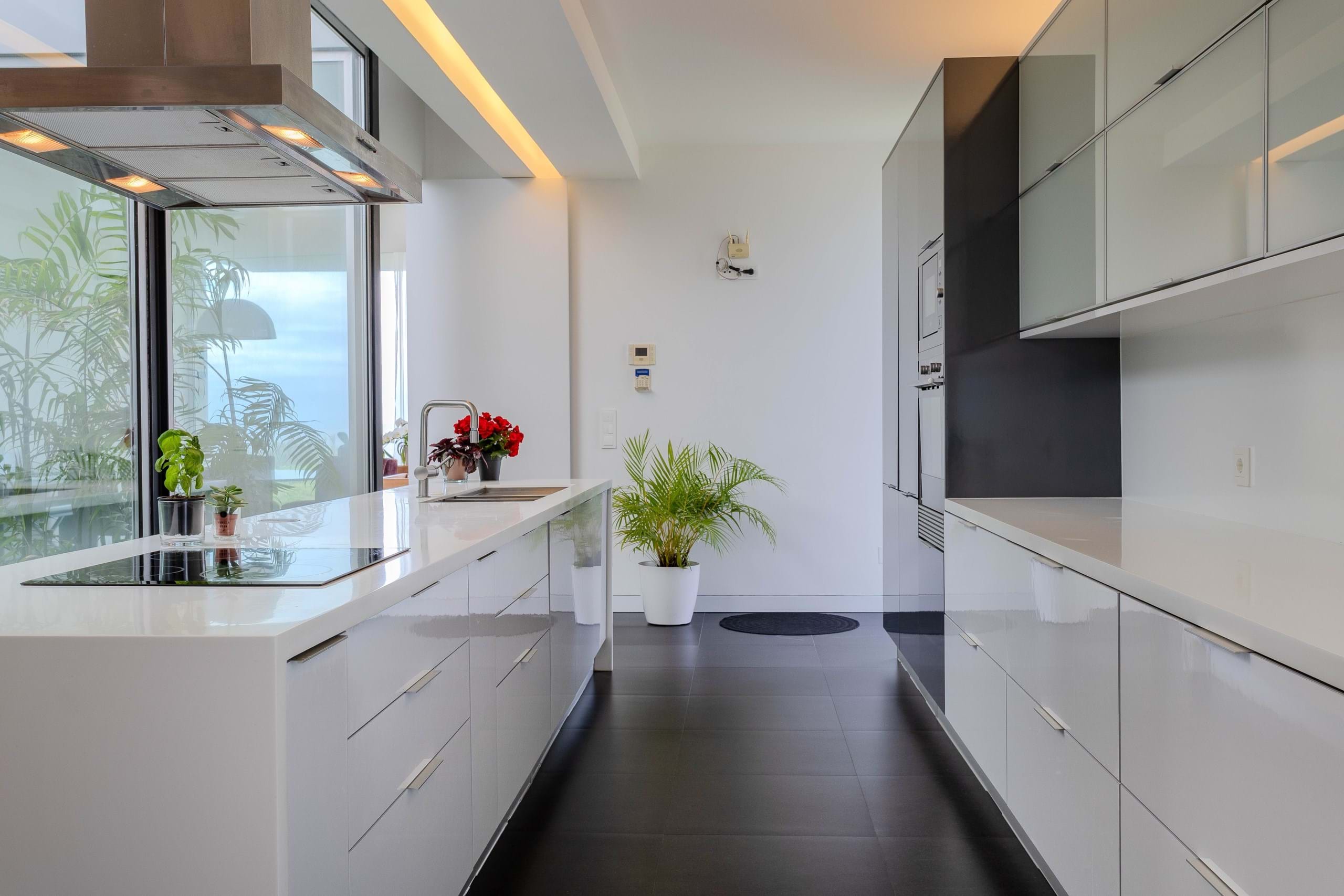 Ponta Delgada, Ilha de São Miguel, 9560-501, PT, 3 Bedrooms Bedrooms, ,4 BathroomsBathrooms,Residential,For Sale,1826448