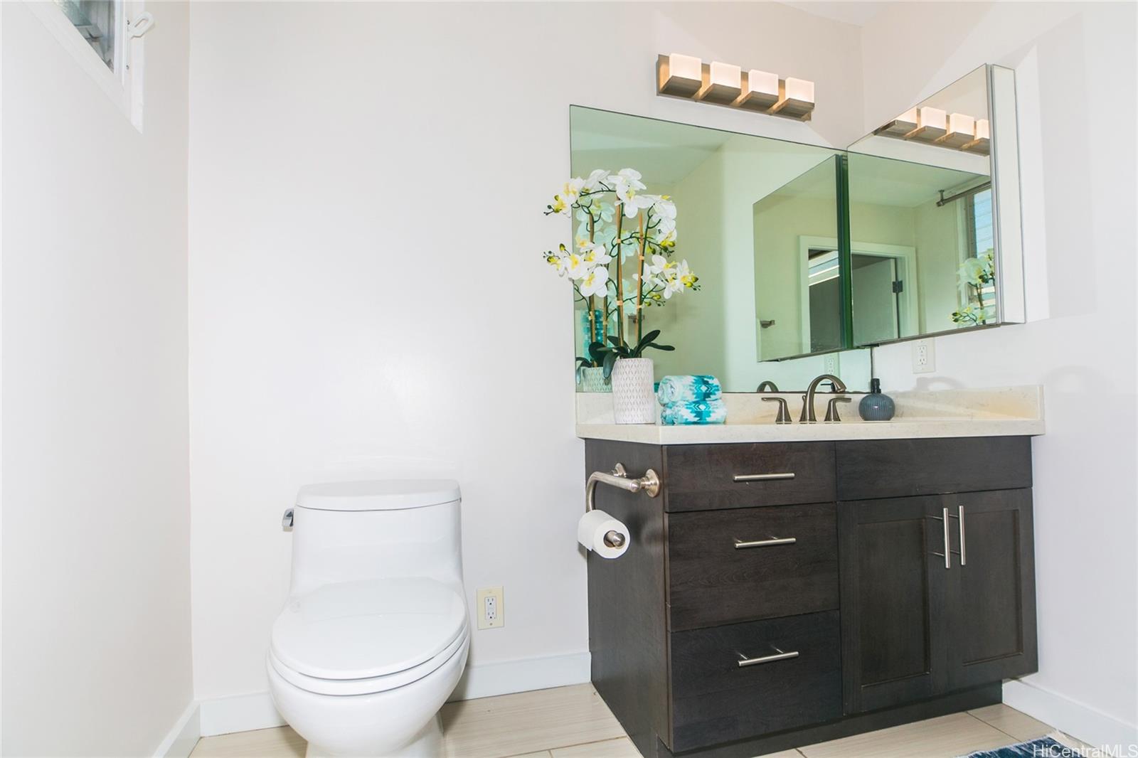2442 Kuhio Avenue Unit 902, Honolulu, Hawaii, 96815, United States, 2 Bedrooms Bedrooms, ,2 BathroomsBathrooms,Residential,For Sale,2442 Kuhio Avenue Unit 902,1640270