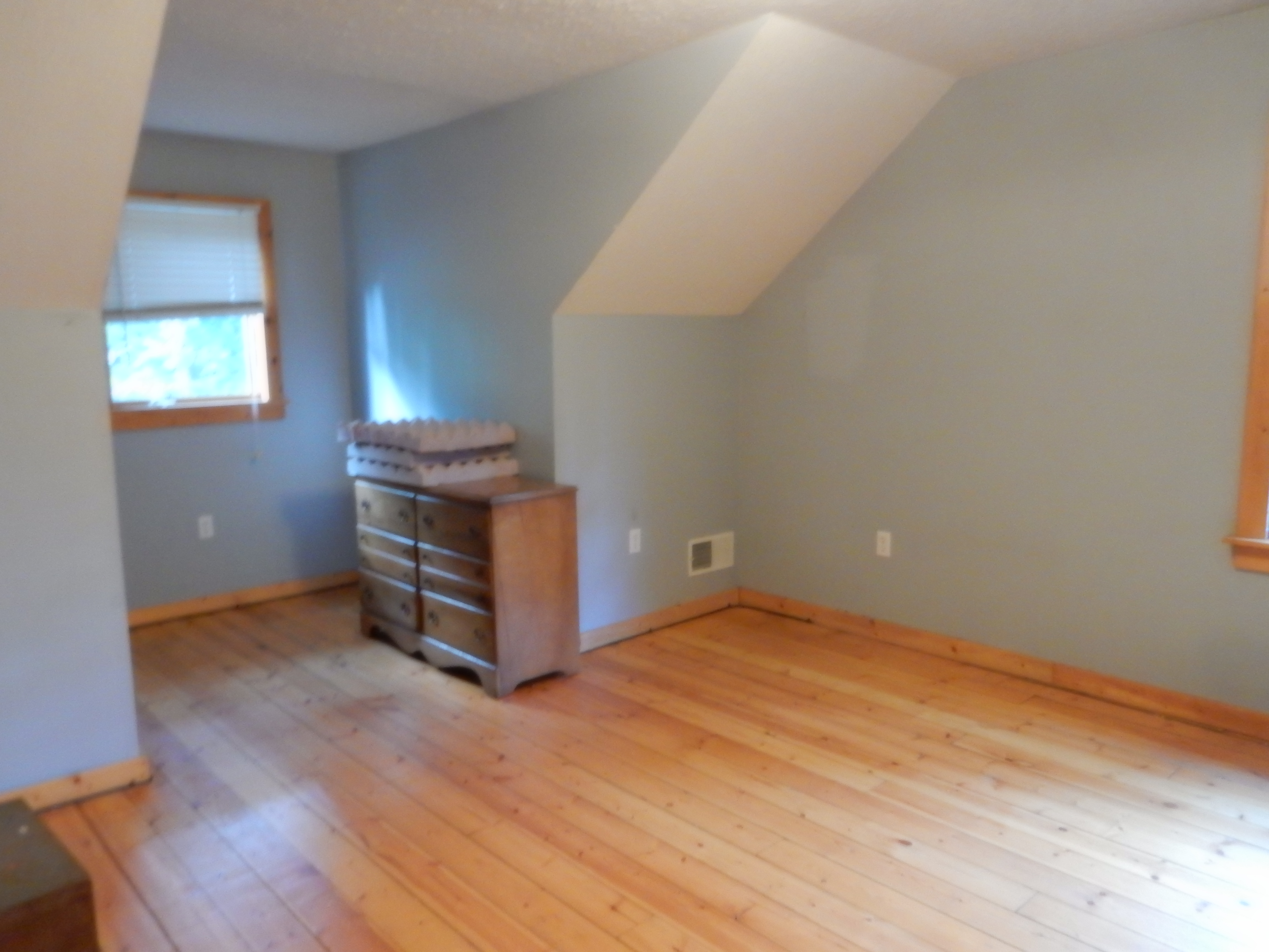 Shepherdsville, Kentucky, 40165, United States, 3 Bedrooms Bedrooms, ,4 BathroomsBathrooms,Residential,For Sale,1935505