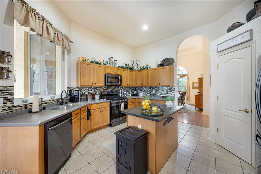 Naples, Florida, 34120, United States, 4 Bedrooms Bedrooms, ,4 BathroomsBathrooms,Residential,For Sale,2003192