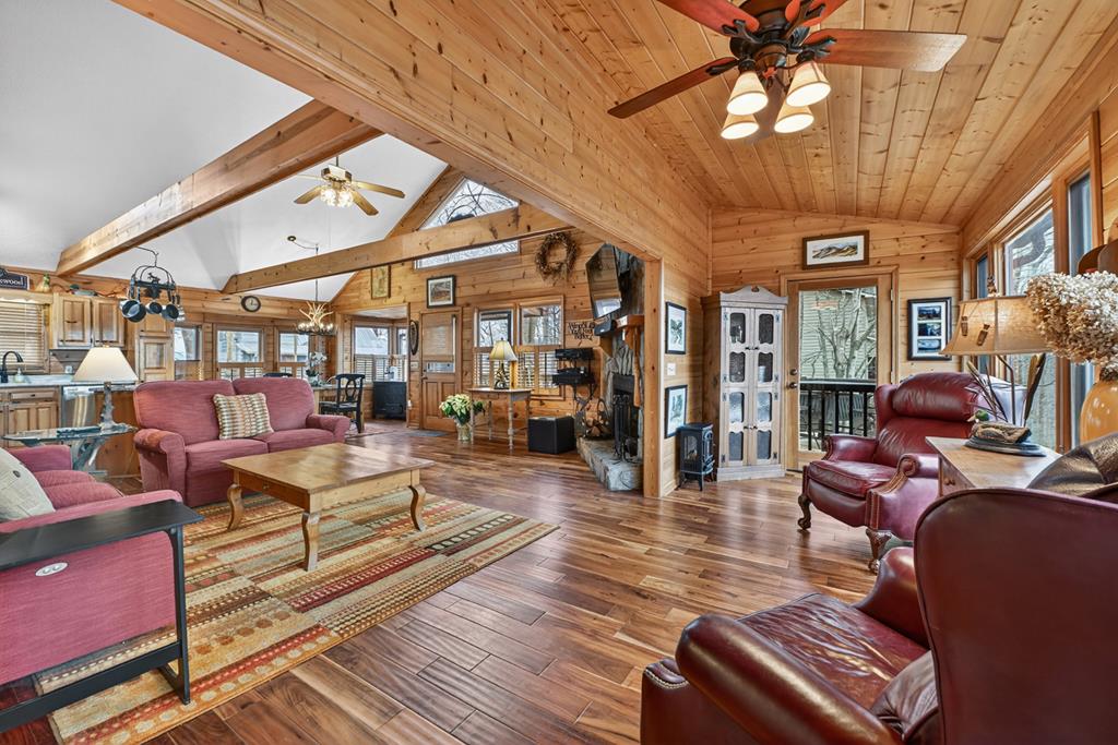 Ellijay, Georgia, 30536, United States, 4 Bedrooms Bedrooms, ,3 BathroomsBathrooms,Residential,For Sale,2003227