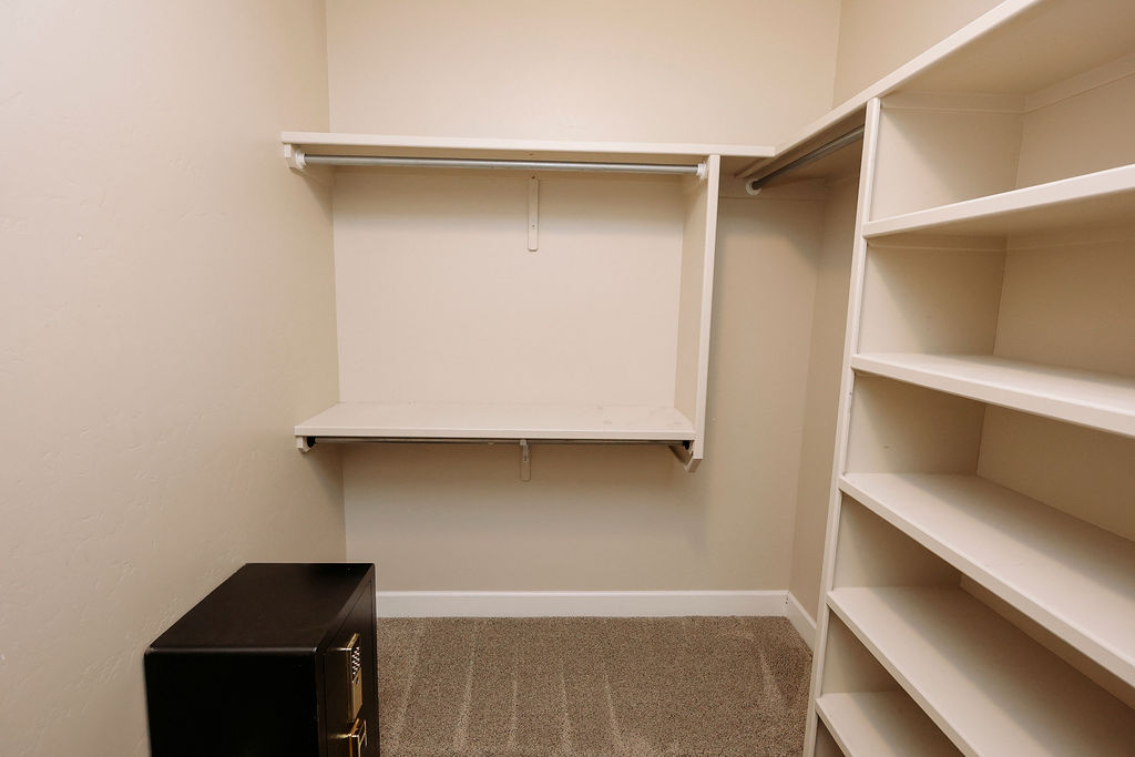 Carlsbad, New Mexico, 88220, United States, 4 Bedrooms Bedrooms, ,3 BathroomsBathrooms,Residential,For Sale,1975049