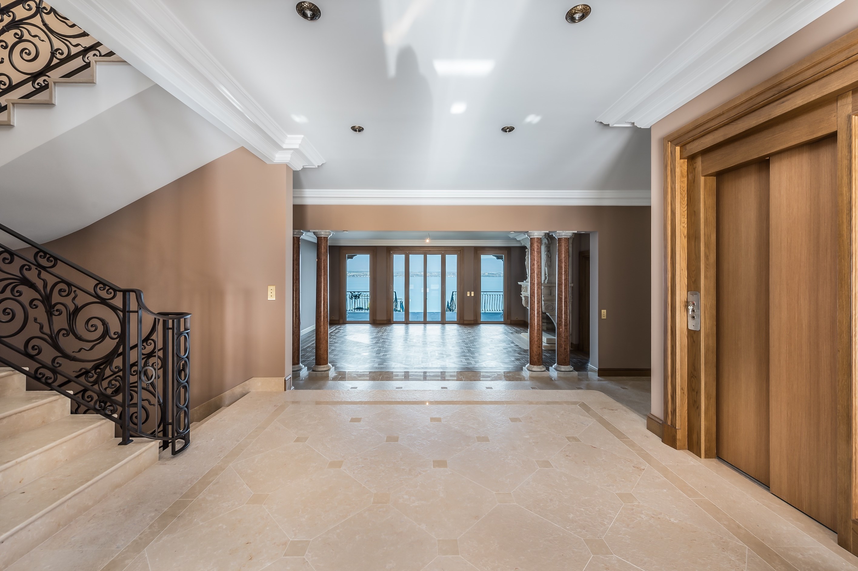  BEAUTIFUL WATERFRONT PROPERTY - 物件實景