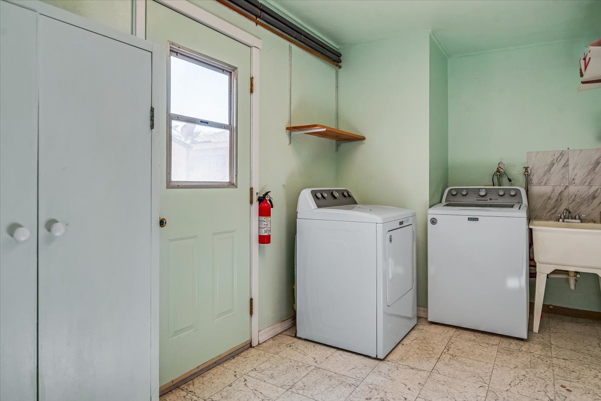 Lompoc, California, 93436, United States, 3 Bedrooms Bedrooms, ,2 BathroomsBathrooms,Residential,For Sale,1991167