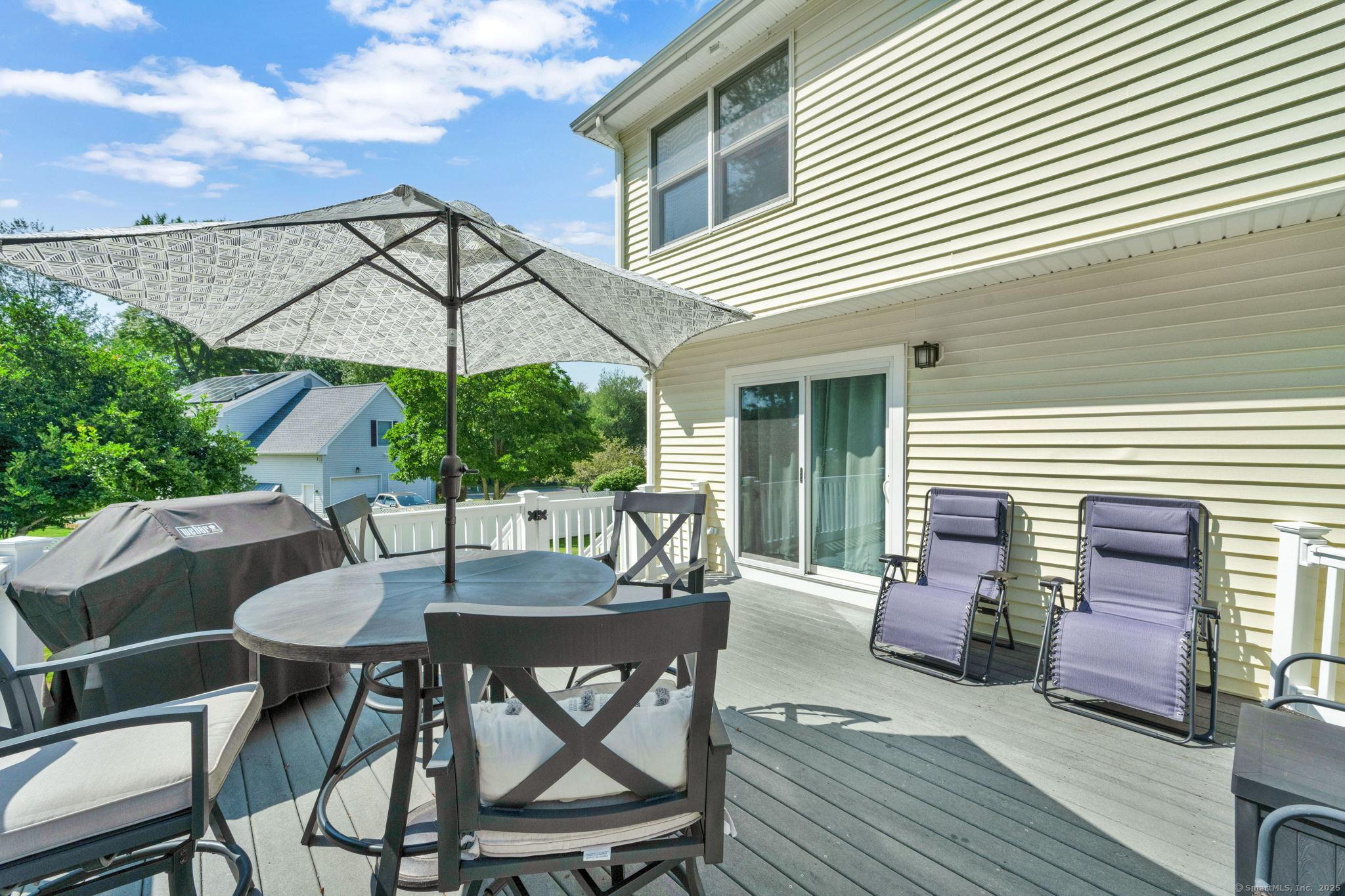 Vernon, Connecticut, 06066, United States, 3 Bedrooms Bedrooms, ,4 BathroomsBathrooms,Residential,For Sale,1944677