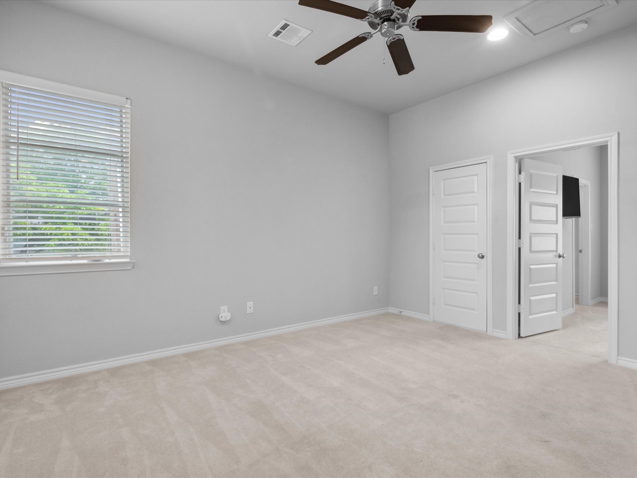 Fort Worth, Texas, 76114, United States, 3 Bedrooms Bedrooms, ,5 BathroomsBathrooms,Residential,For Sale,1922008