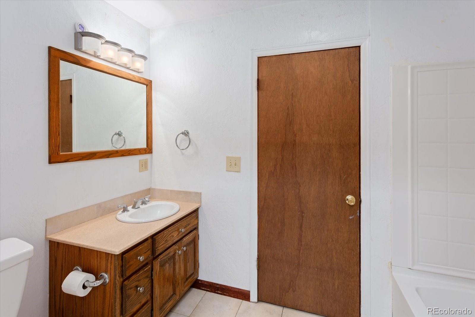 Salida, Colorado, 81201, United States, 4 Bedrooms Bedrooms, ,2 BathroomsBathrooms,Residential,For Sale,1860690