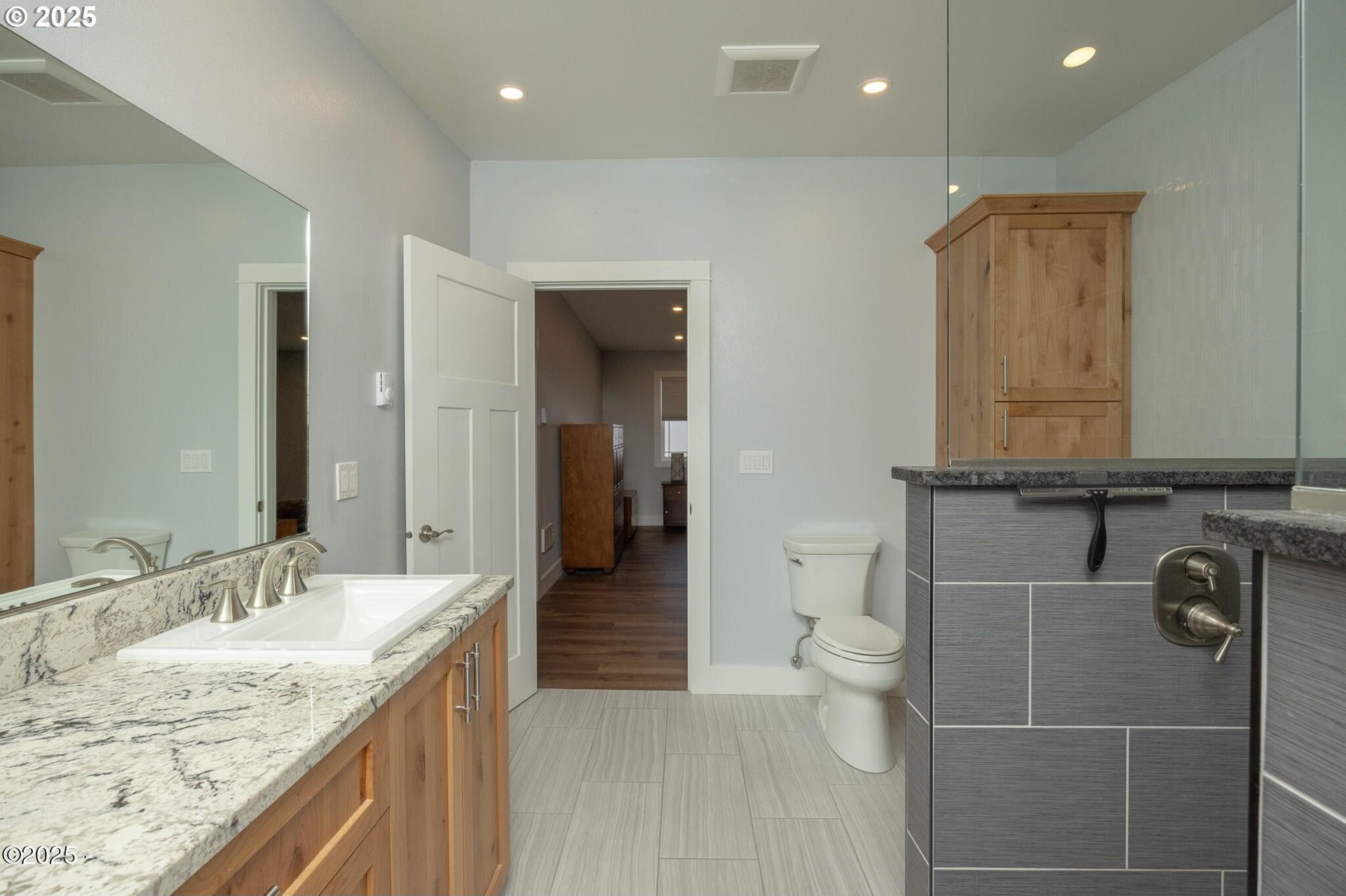 Toledo, Oregon, 97391, United States, 4 Bedrooms Bedrooms, ,2 BathroomsBathrooms,Residential,For Sale,1897015