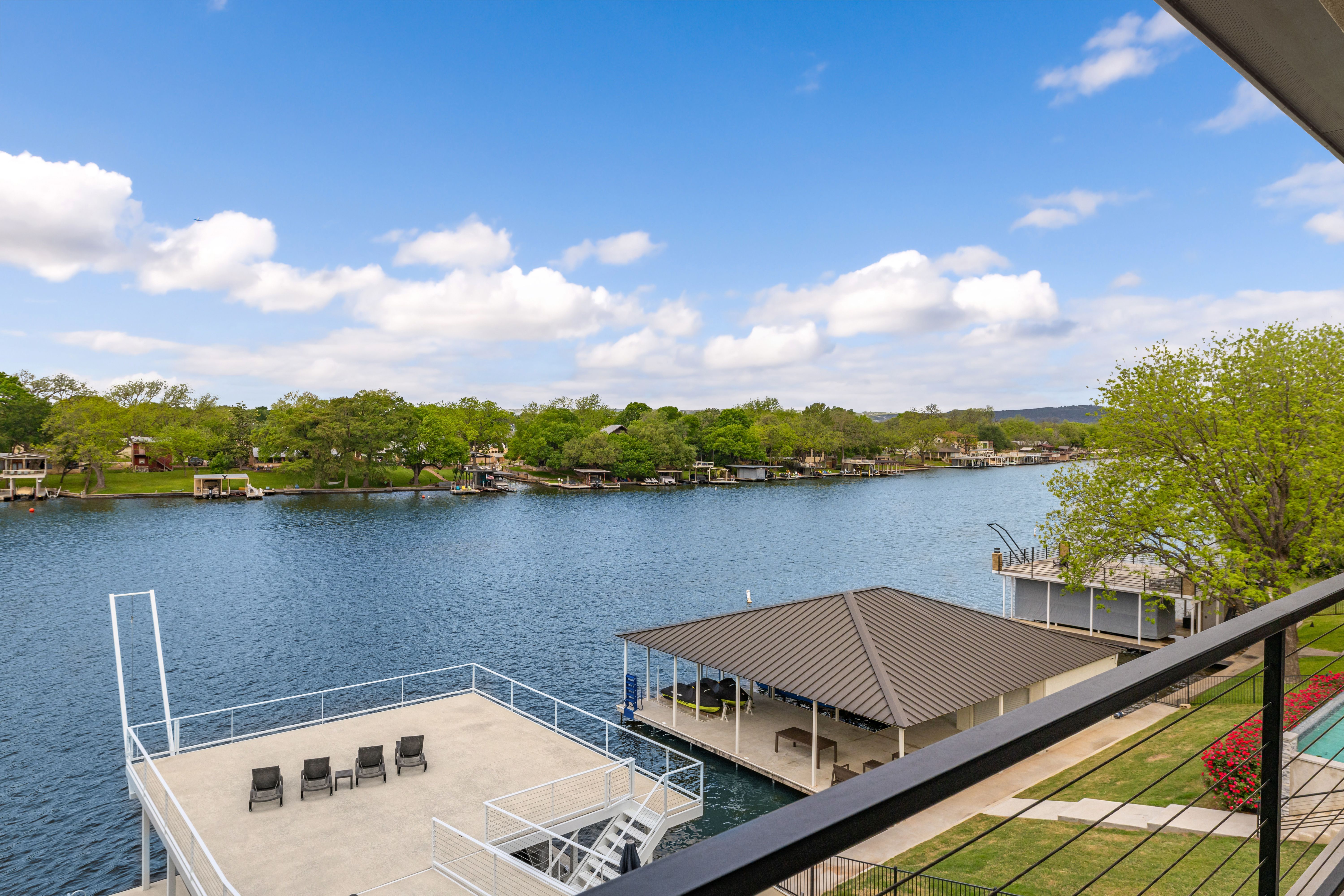  Waterfront Living on Lake LBJ - 物件實景
