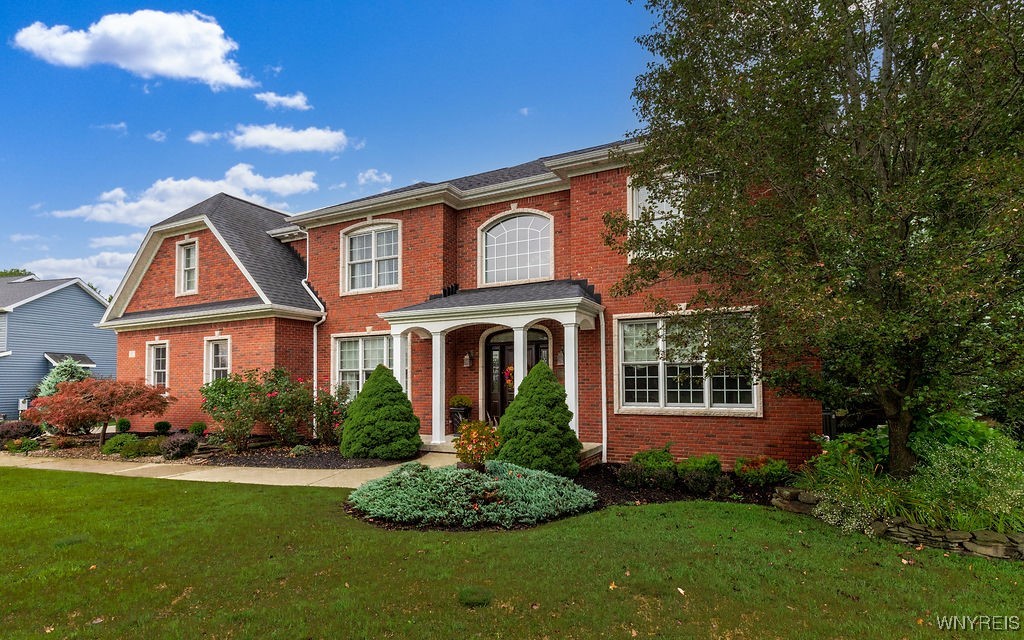 Grand Island, New York, 14072, United States, 4 Bedrooms Bedrooms, ,5 BathroomsBathrooms,Residential,For Sale,1975944