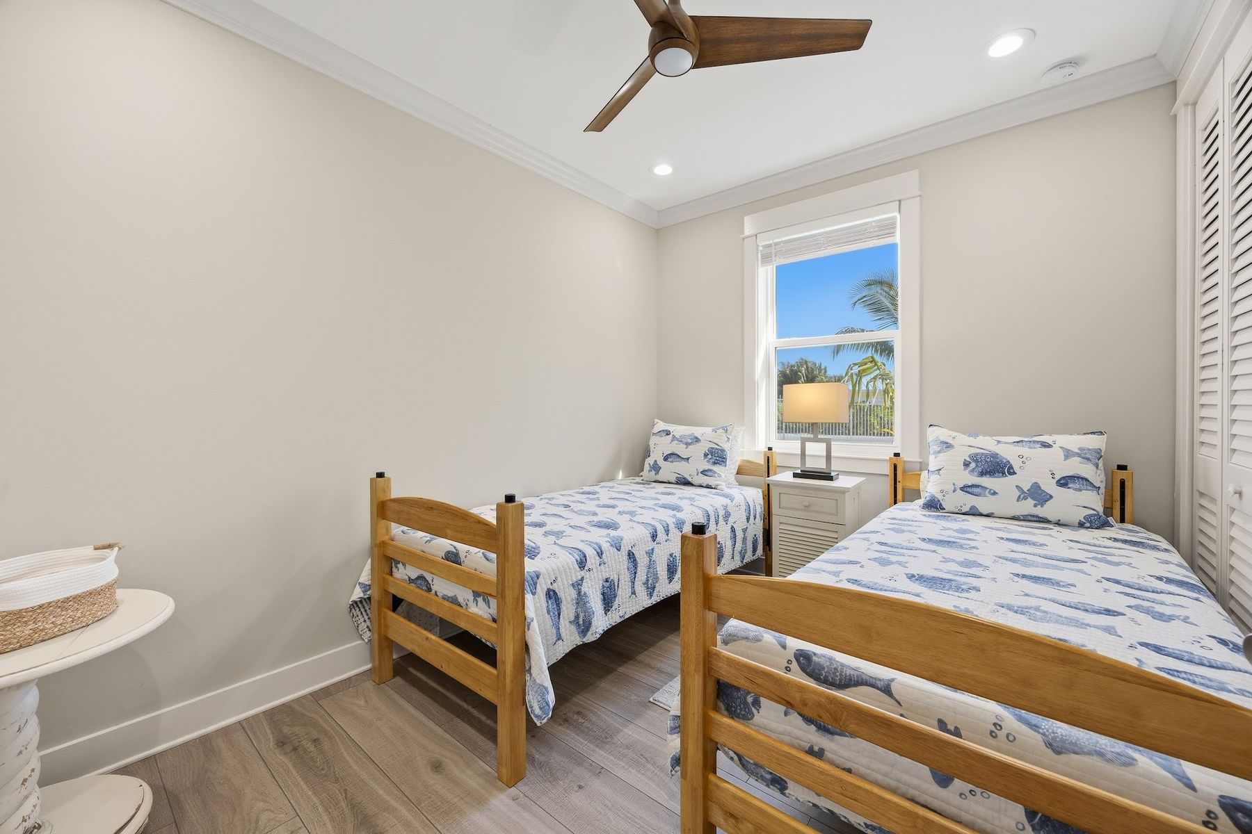  Modern Waterfront Home with Private Dock - 物件實景