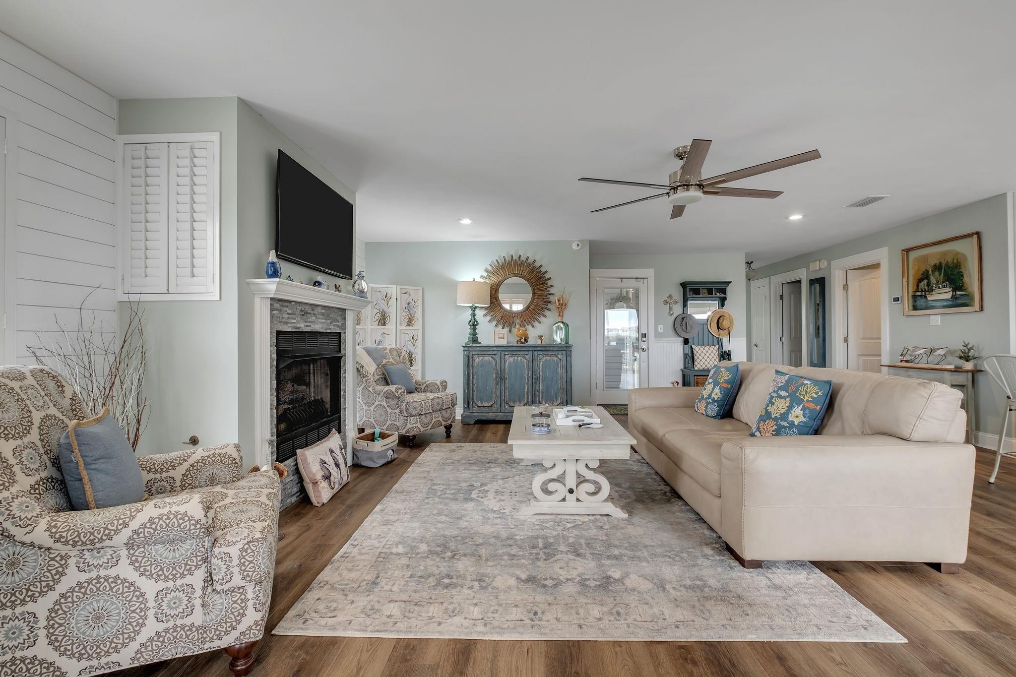 Crawfordville, Florida, 32327, United States, 4 Bedrooms Bedrooms, ,3 BathroomsBathrooms,Residential,For Sale,2003294