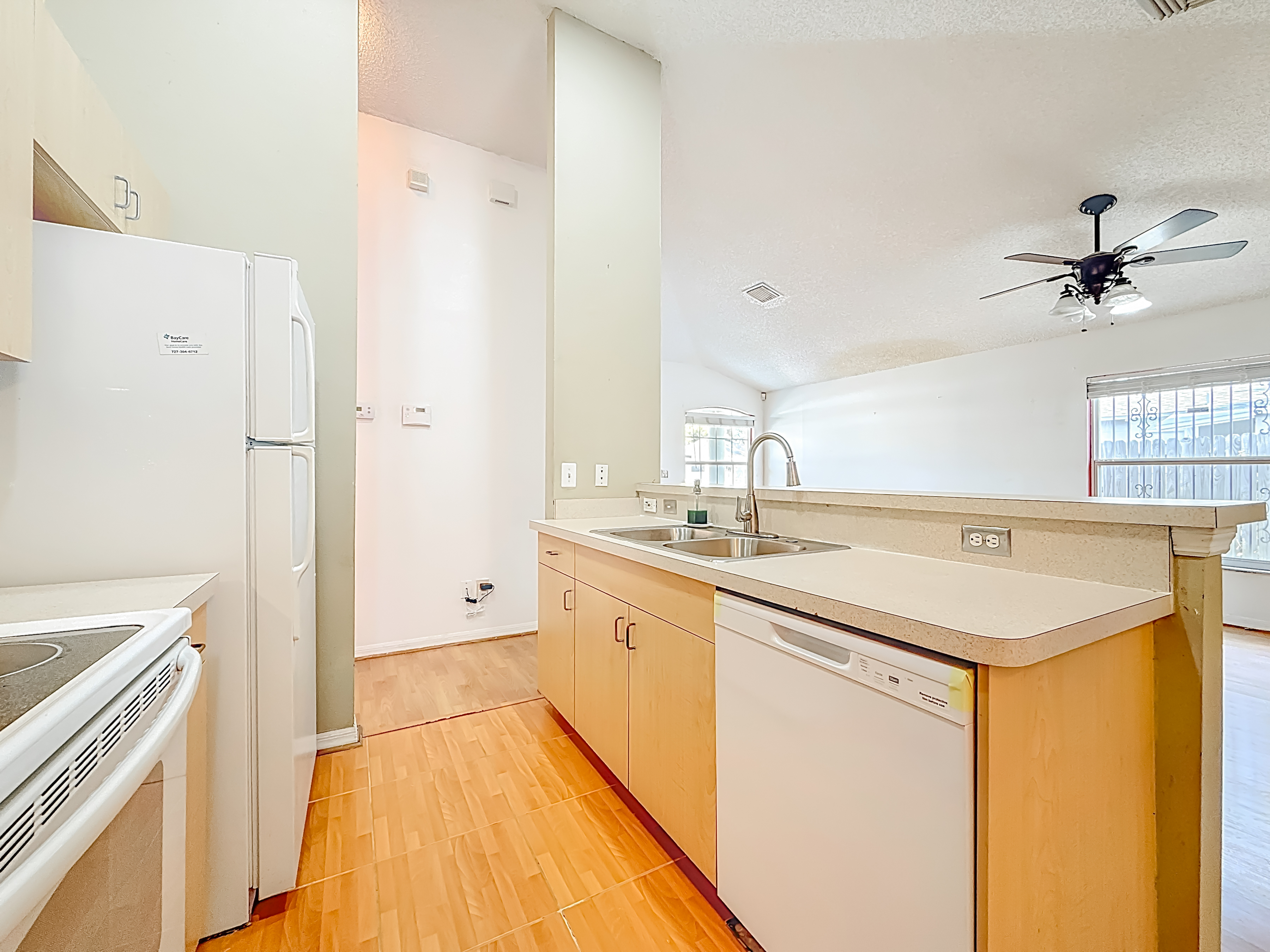 St. Petersburg, Florida, 33713, United States, 4 Bedrooms Bedrooms, ,2 BathroomsBathrooms,Residential,For Sale,2005721