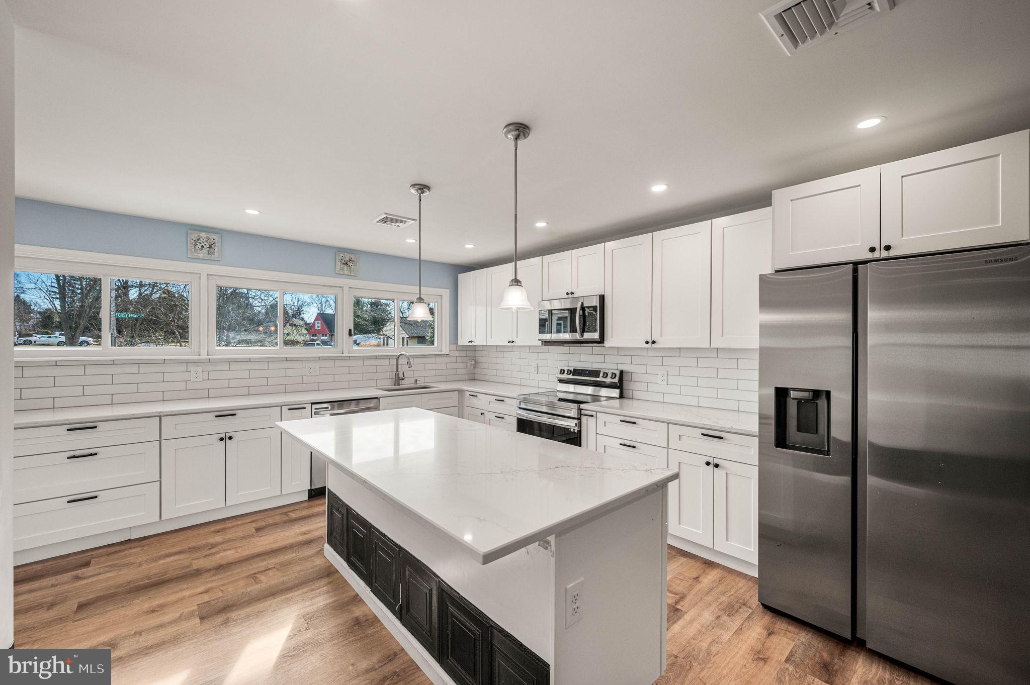 LEVITTOWN, Pennsylvania, 19056, United States, 5 Bedrooms Bedrooms, ,3 BathroomsBathrooms,Residential,For Sale,2010405