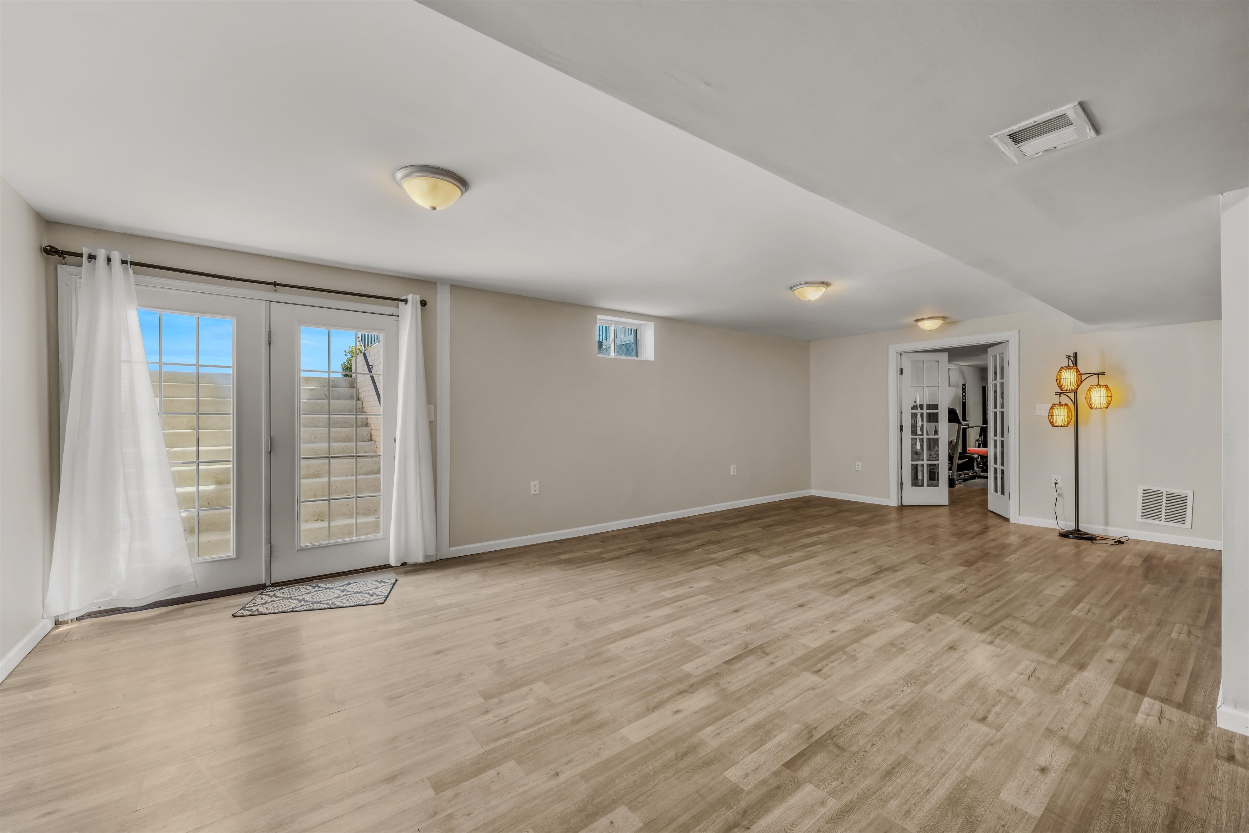 Matinsburg, West Virginia, 25403, United States, 4 Bedrooms Bedrooms, ,Residential,For Sale,1977883