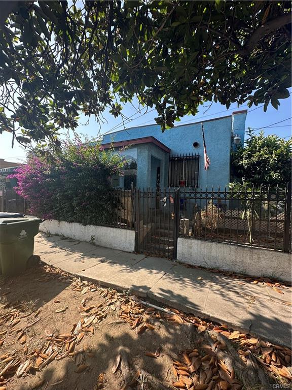 Los Angeles, California, 90044, United States, 2 Bedrooms Bedrooms, ,1 BathroomBathrooms,Residential,For Sale,1928711