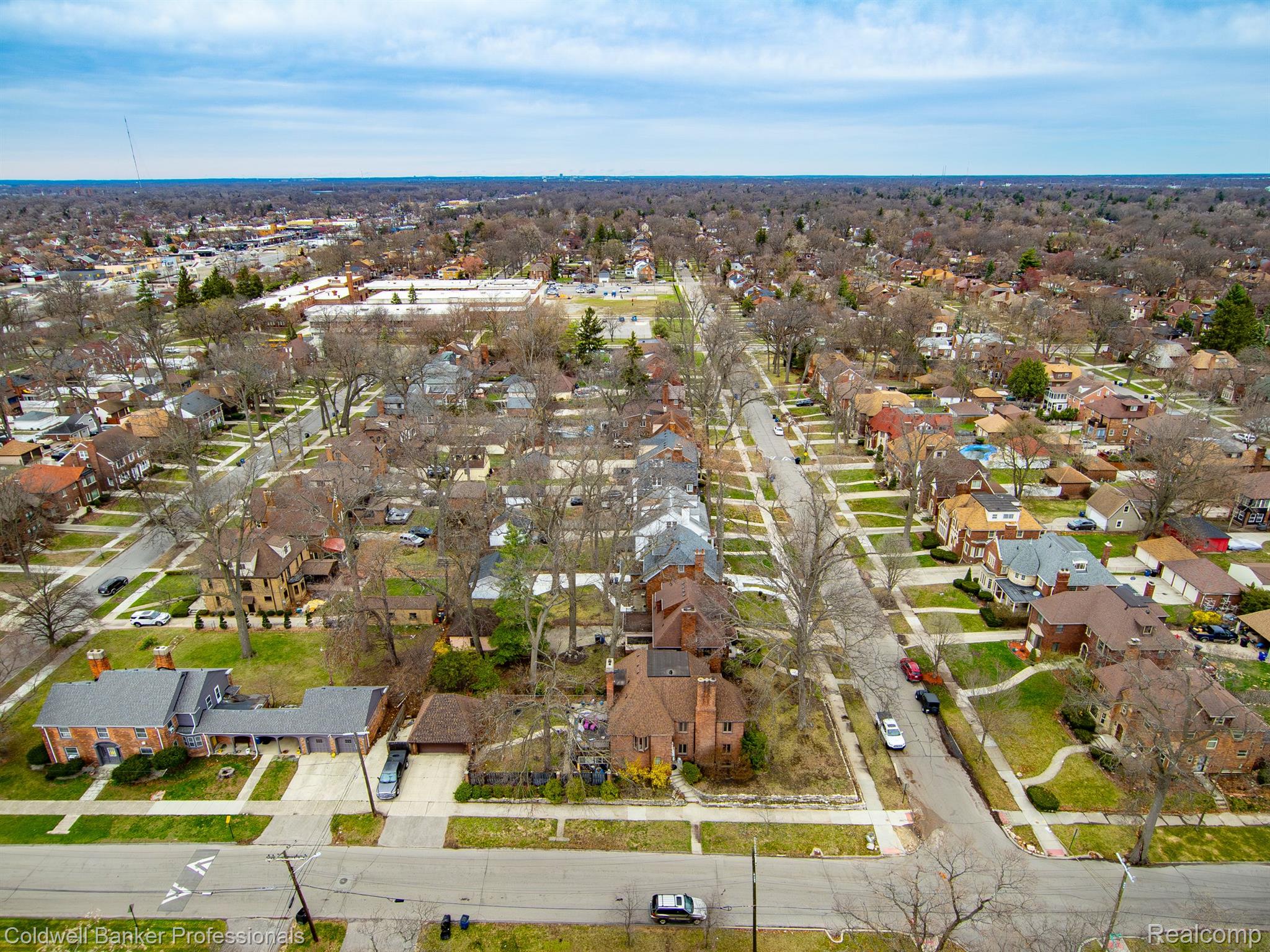 Detroit, Michigan, 48221, United States, 4 Bedrooms Bedrooms, ,5 BathroomsBathrooms,Residential,For Sale,1947184