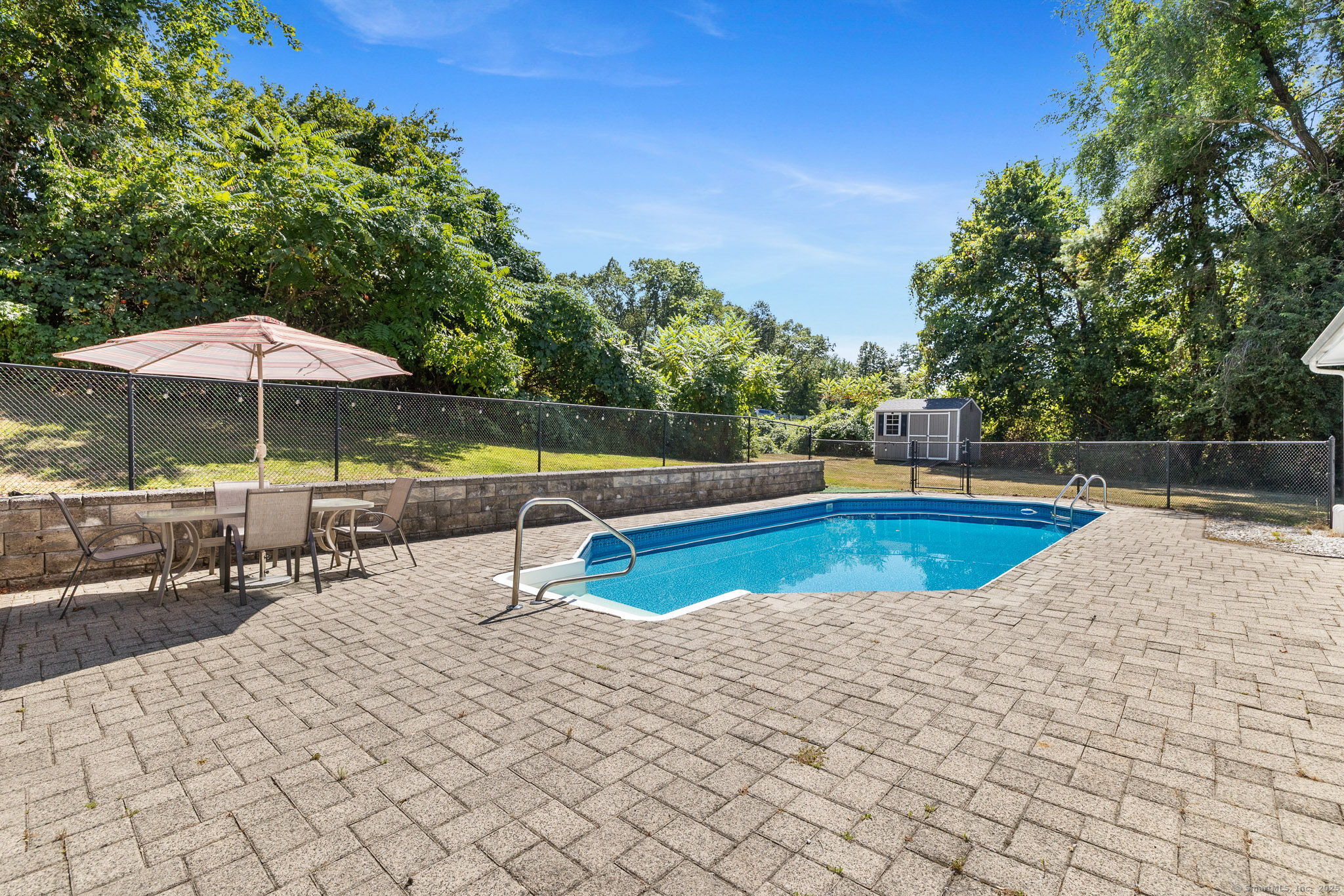 North Haven, Connecticut, 06473, United States, 5 Bedrooms Bedrooms, ,3 BathroomsBathrooms,Residential,For Sale,1956553