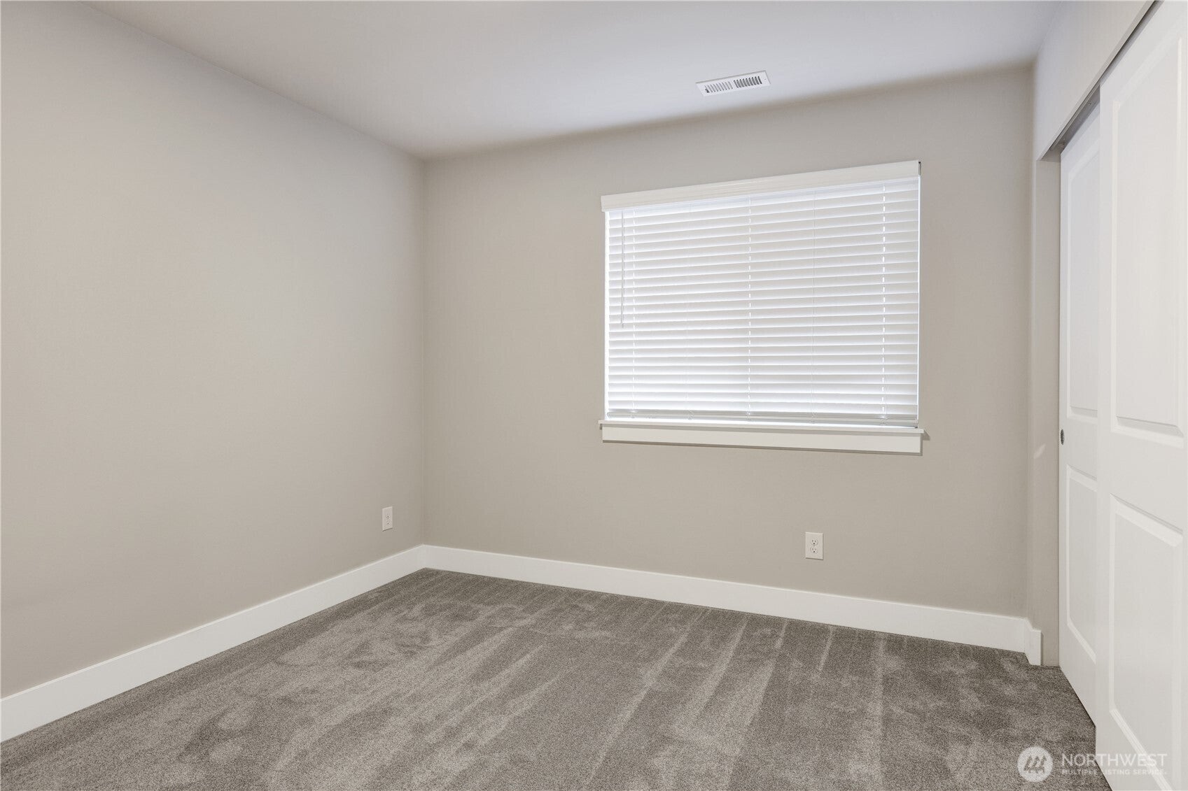 Lynnwood, Washington, 98087, United States, 4 Bedrooms Bedrooms, ,2 BathroomsBathrooms,Residential,For Sale,1990492