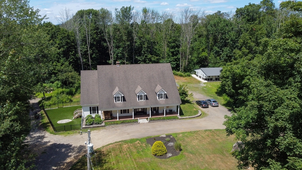 Hardwick, Massachusetts, 01037, United States, 5 Bedrooms Bedrooms, ,5 BathroomsBathrooms,Residential,For Sale,1904254