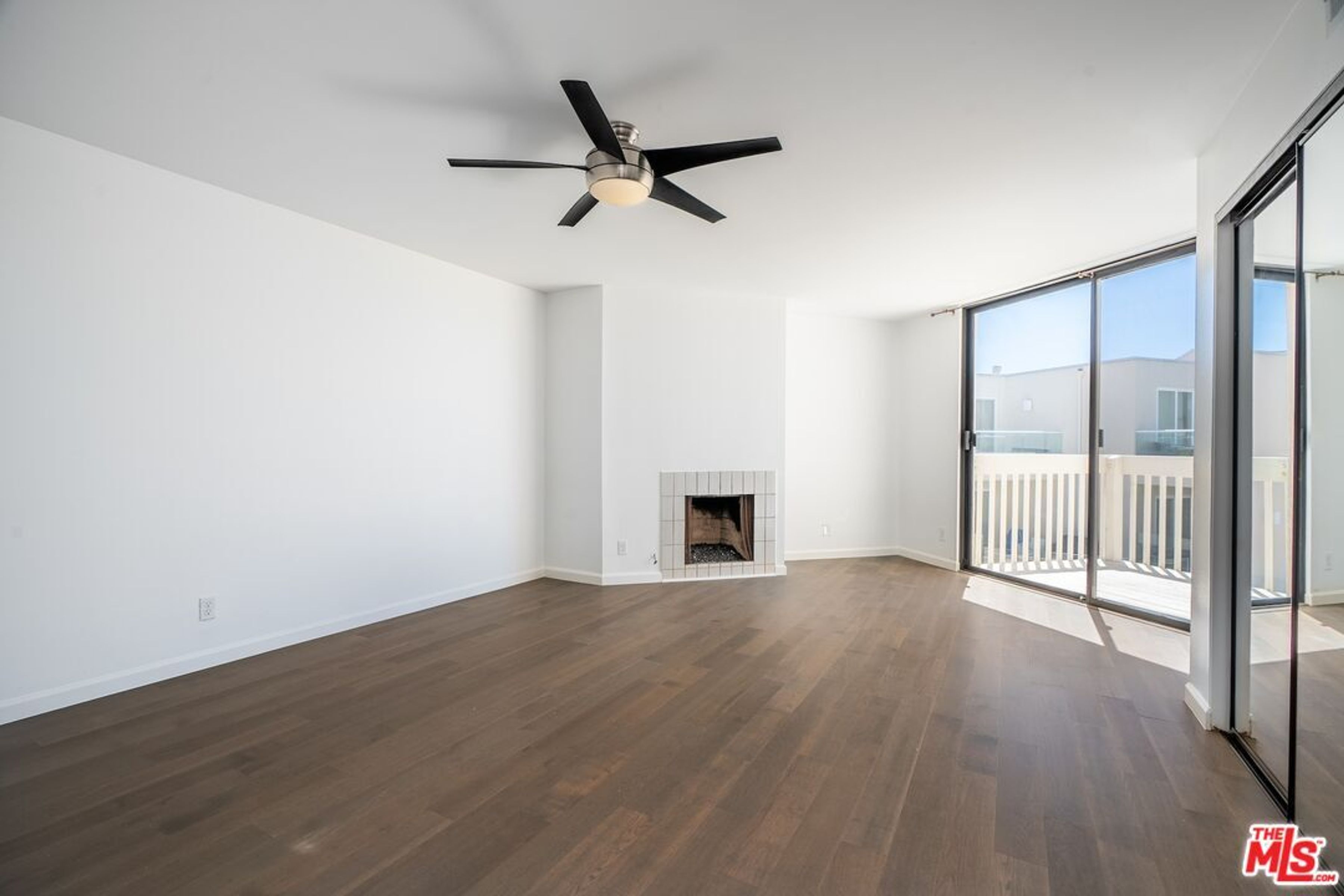  7301 Vista Del Mar, B105 - 物件實景