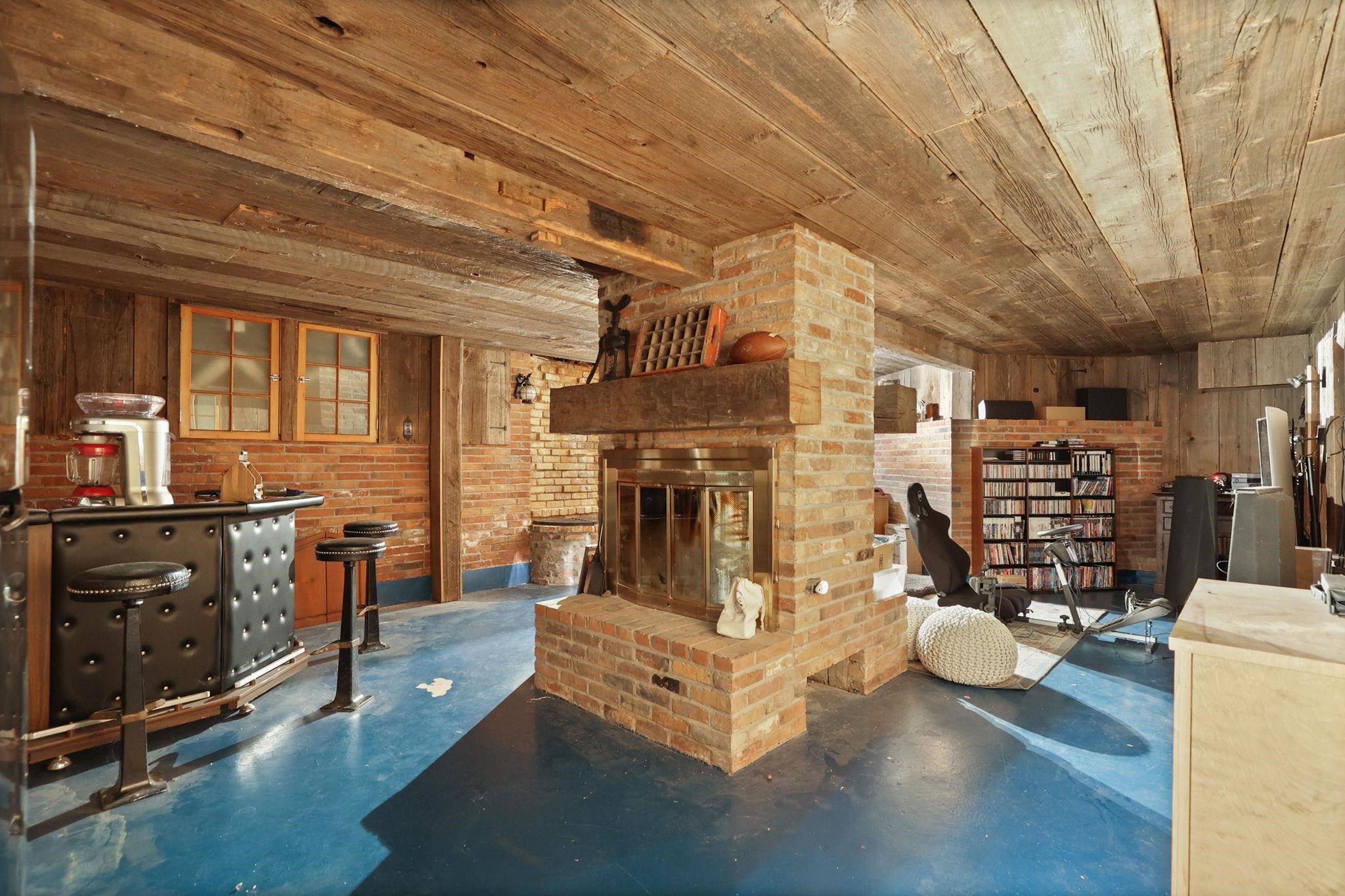 Vassar, Michigan, 49768, United States, 3 Bedrooms Bedrooms, ,4 BathroomsBathrooms,Residential,For Sale,1976339